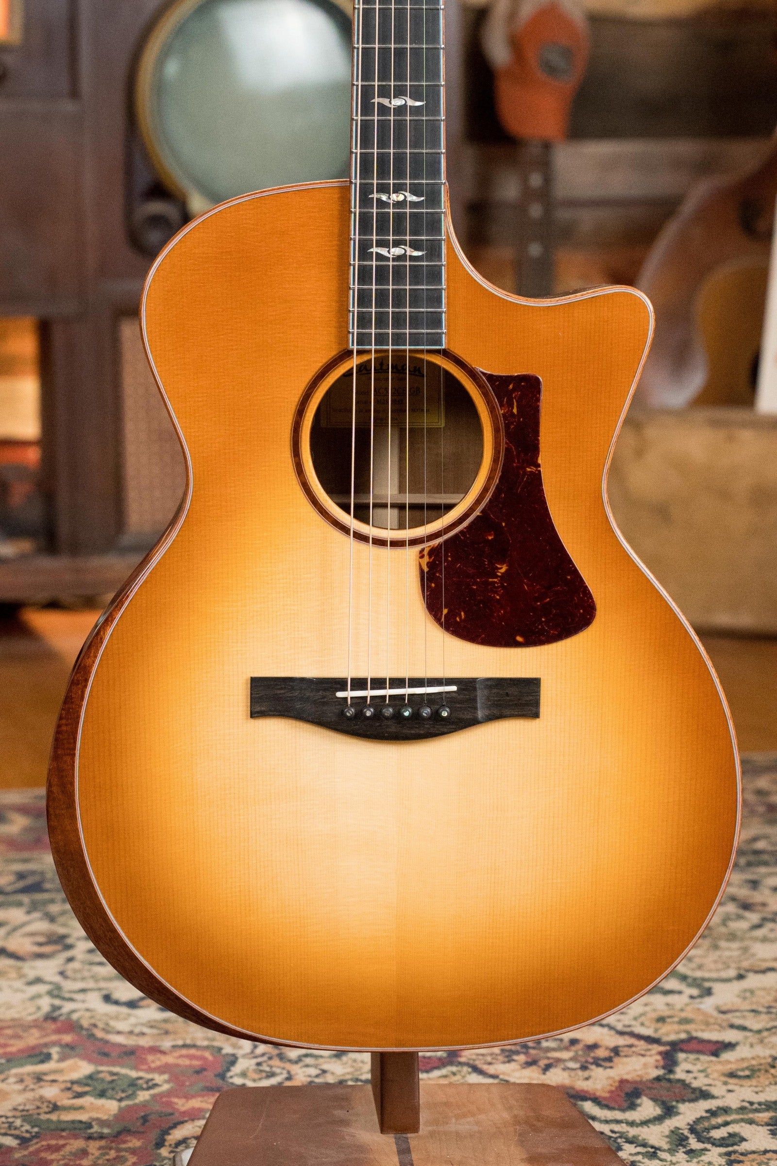 Eastman AC522CE-GB European Spruce/Mahogany Goldburst Grand Auditorium Guitar w/LR Baggs Pickup #3849