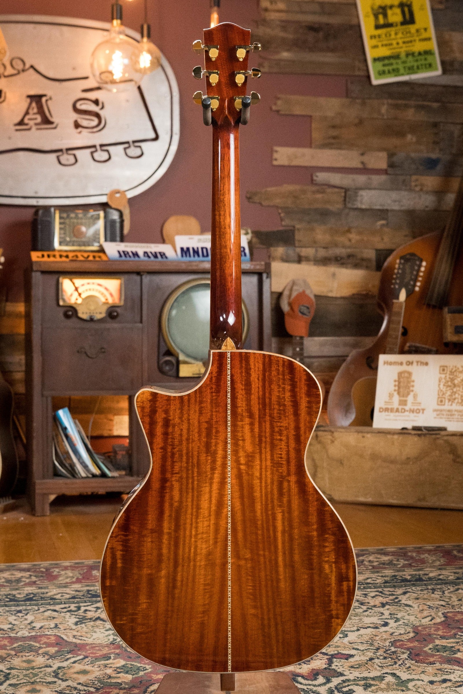 Eastman AC522CE-GB European Spruce/Mahogany Goldburst Grand Auditorium Guitar w/LR Baggs Pickup #3849