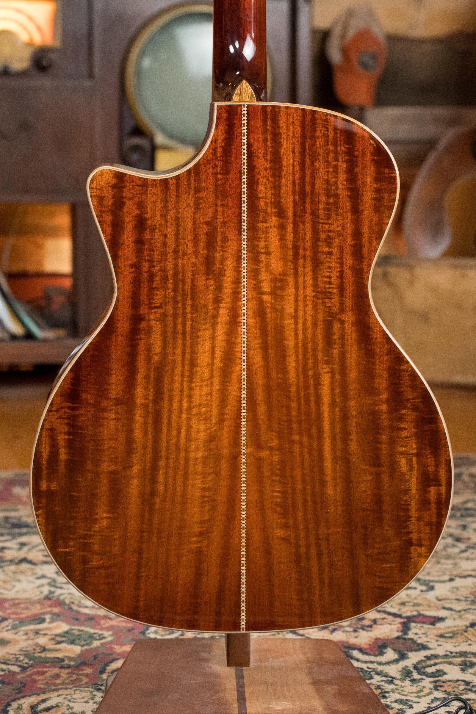 Eastman AC522CE-GB European Spruce/Mahogany Goldburst Grand Auditorium Guitar w/LR Baggs Pickup #3849