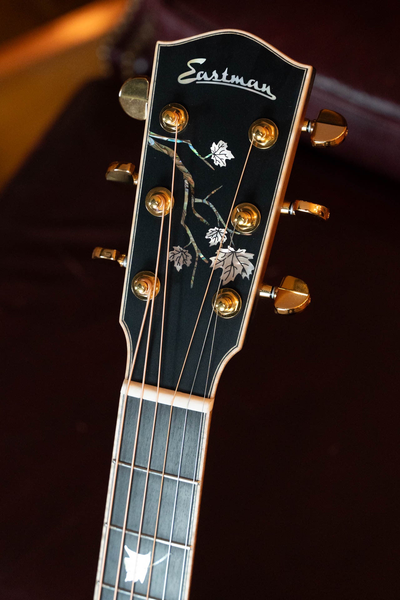 Eastman AC622CE-SB European Spruce/Flamed Maple Sunburst Guitar w/Soundport, Chamfered Edge, and LR Baggs Pickup #8242