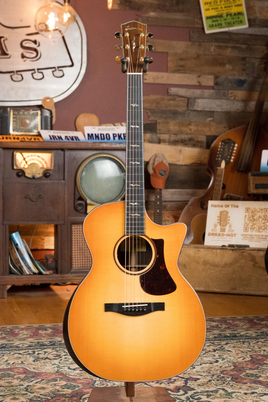 Grand auditorium acoustic guitar with Dakota Fade finish, European spruce top, rosewood back and sides, and cutaway body. - Eastman AC722CE-DF European Spruce/Rosewood Dakota Fade Finish Grand Auditorium  w/ LR Baggs Pickup #6872 - Default Title