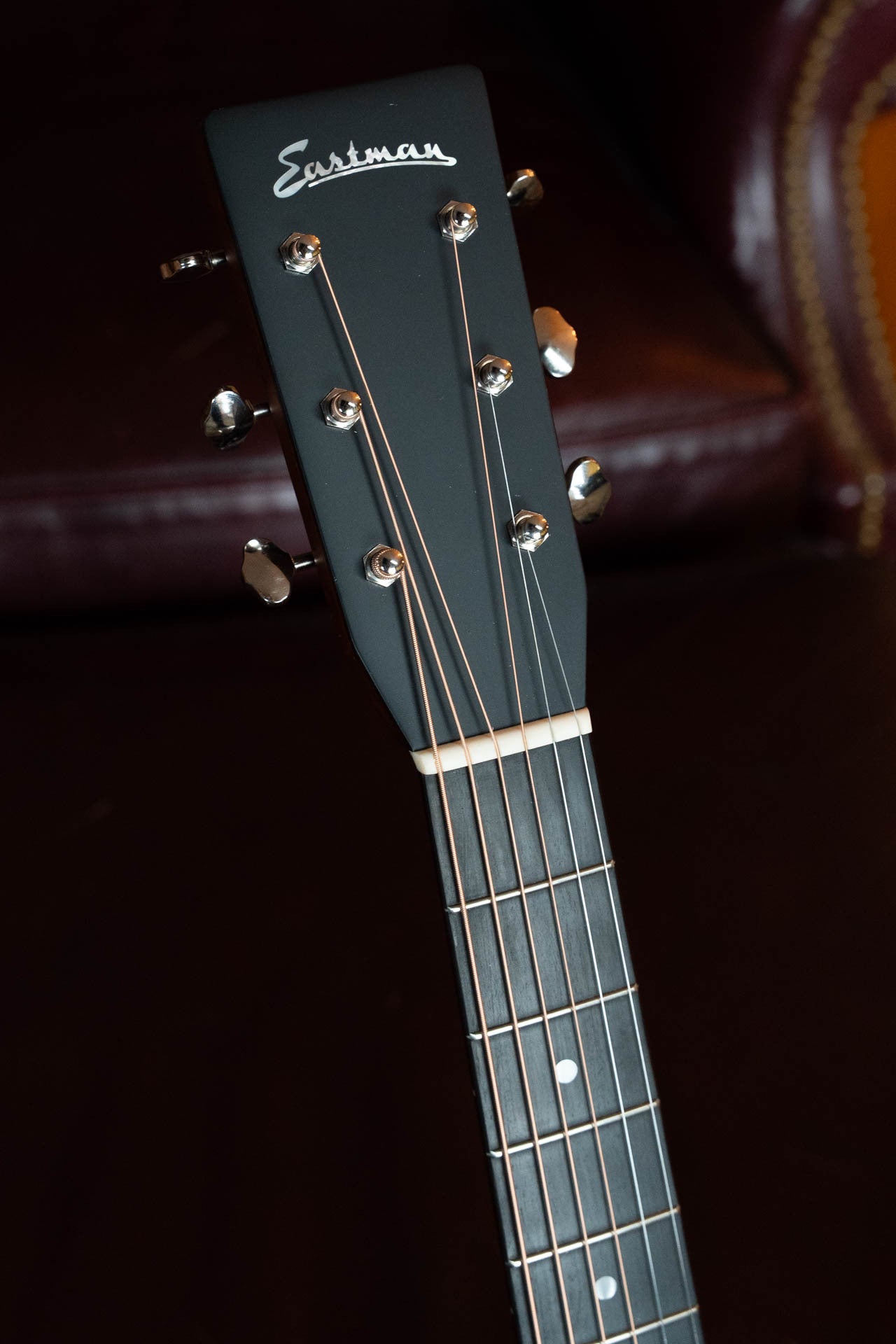 Eastman E10OM-TC Thermo-Cured Adirondack/Mahogany Orchestra Model Acoustic Guitar #5088