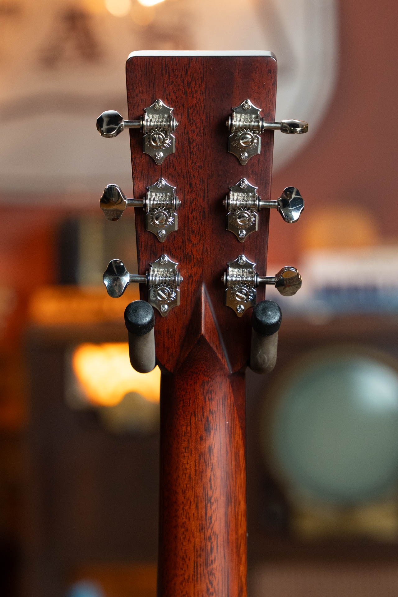 Eastman E10OM-TC Thermo-Cured Adirondack/Mahogany Orchestra Model Acoustic Guitar #5088