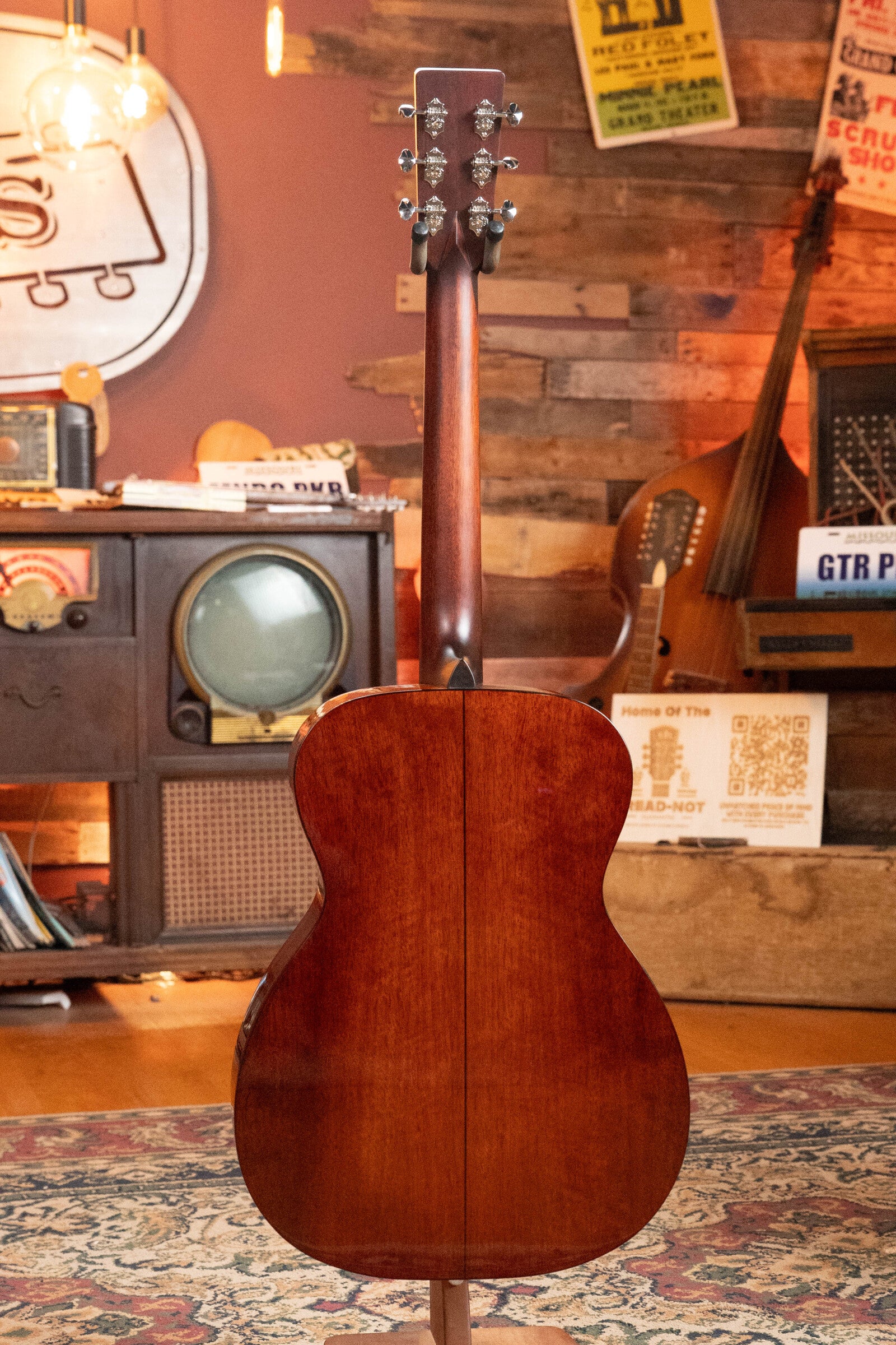 Eastman E10OM-TC Thermo-Cured Adirondack/Mahogany Orchestra Model Acoustic Guitar #5089