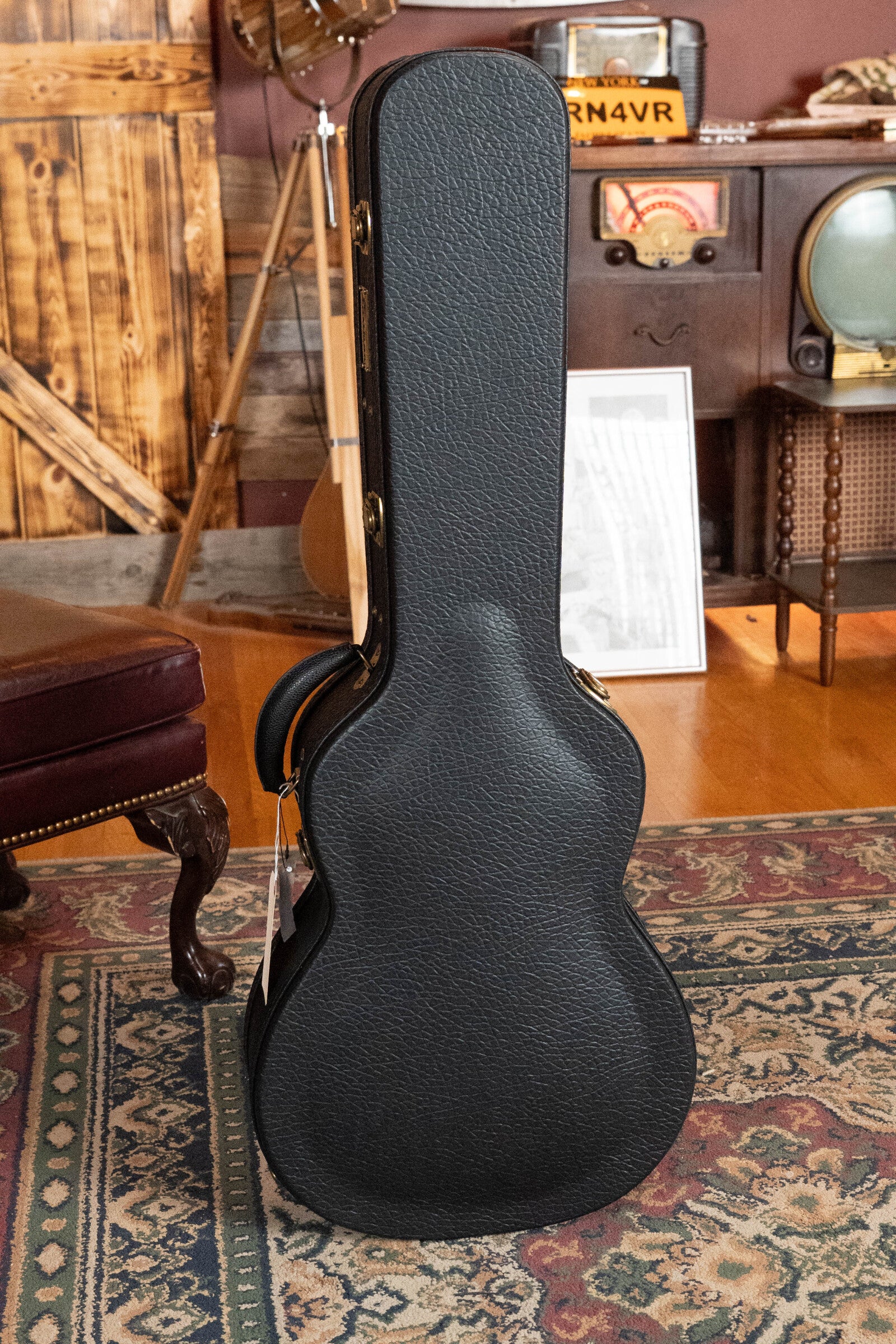 Eastman E10OOSS-TC Thermo-Cured Adirondack/Mahogany OO Slope Shoulder Sunburst Acoustic Guitar #7001