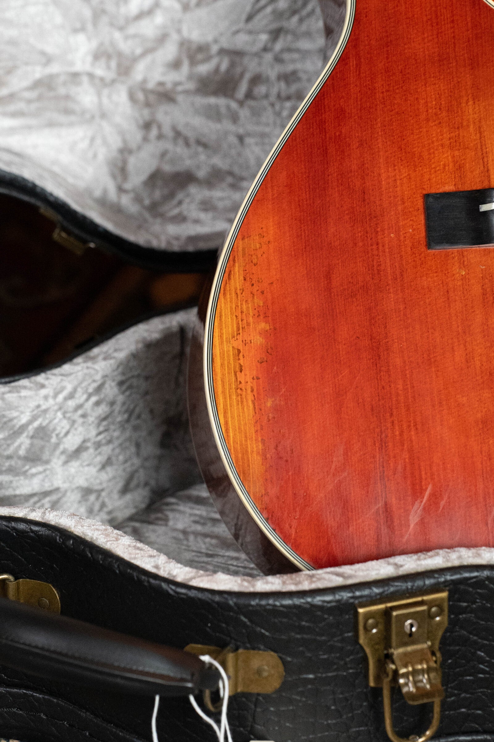 Eastman E10OOSS/V Adirondack/Mahogany Antique Classic Finish Slope Shoulder Acoustic Guitar #0685