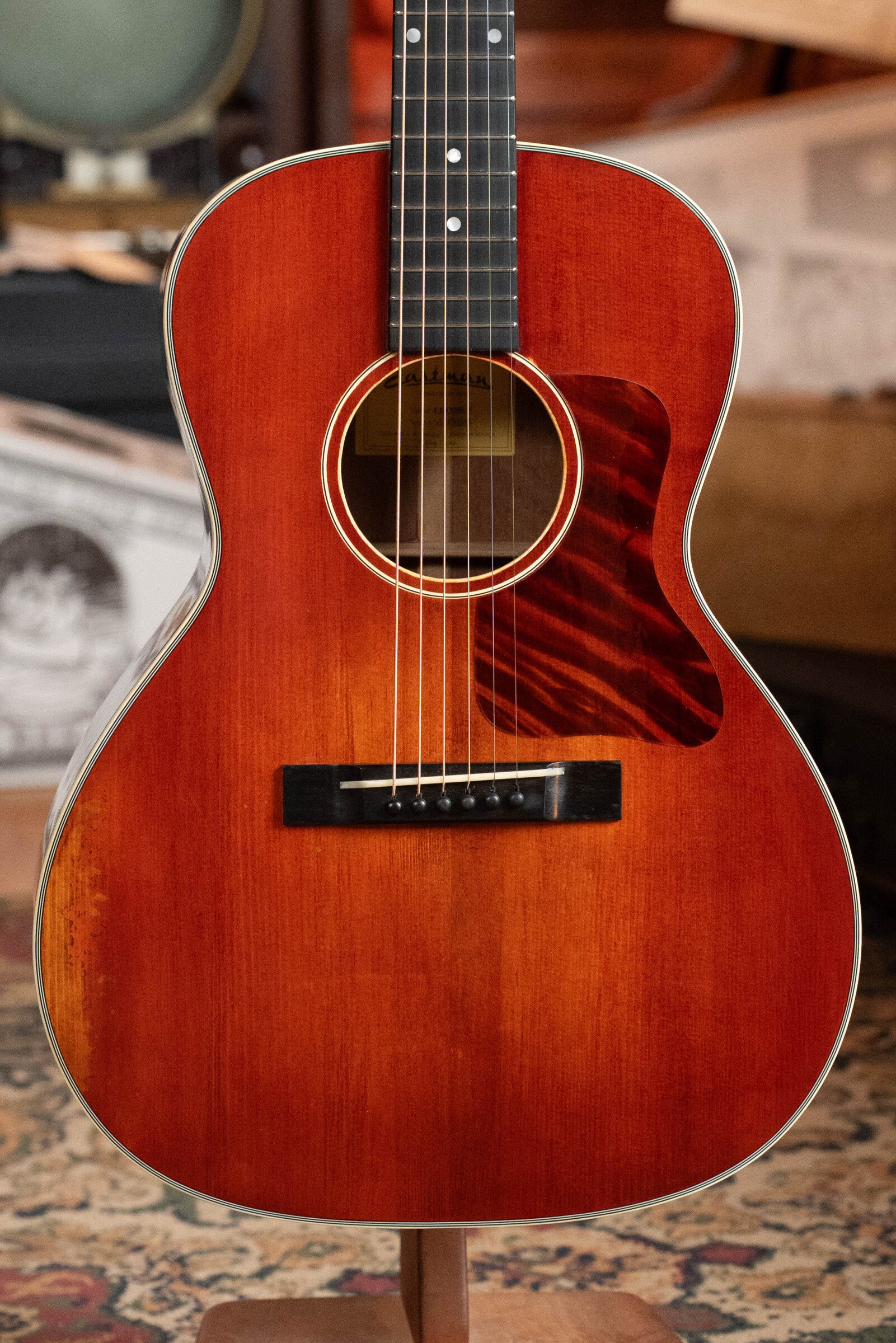 Eastman E10OOSS/V Adirondack/Mahogany Antique Classic Finish Slope Sho