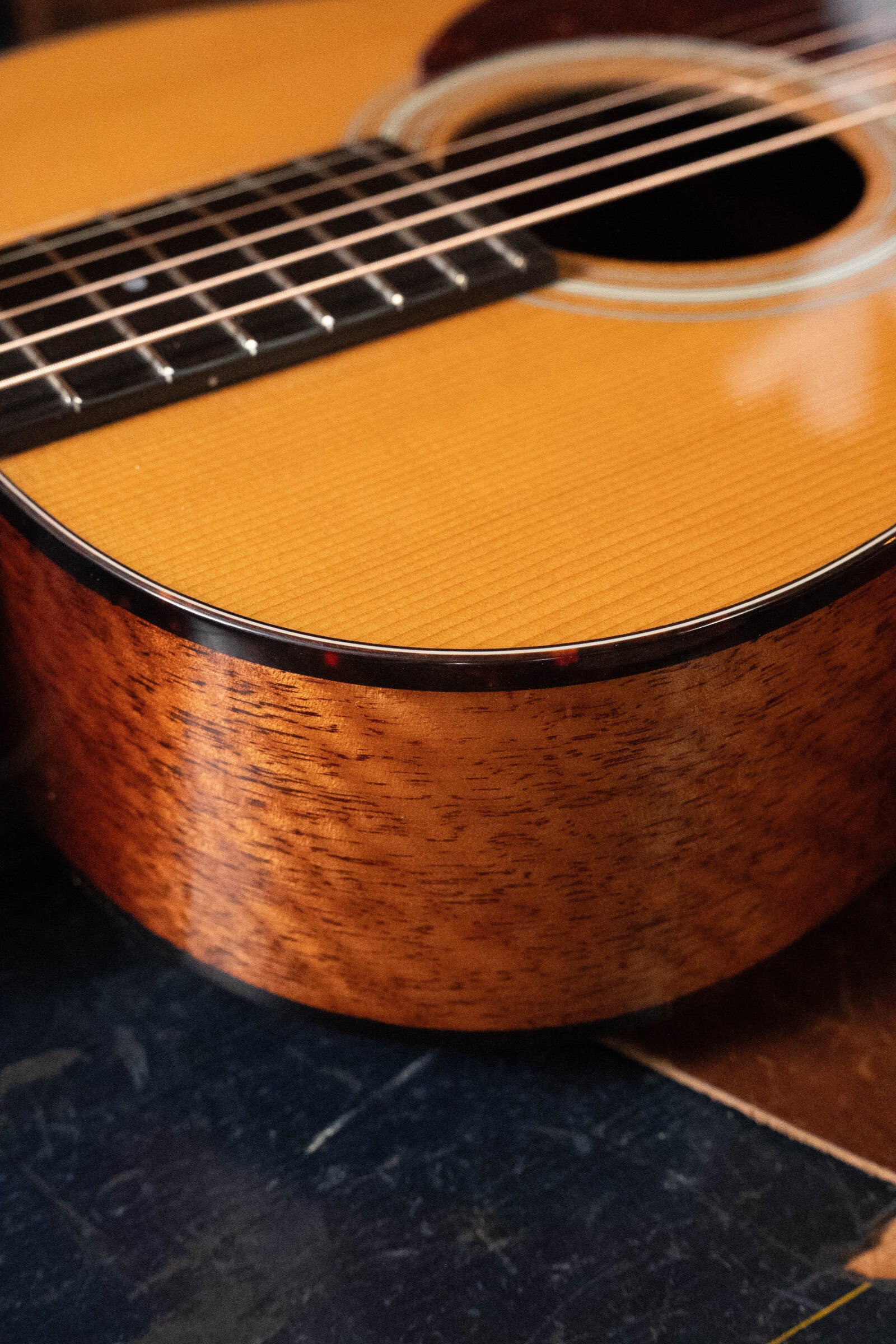 Eastman E10OO-TC Thermo-Cure Adirondack/Mahogany Acoustic Guitar #4295