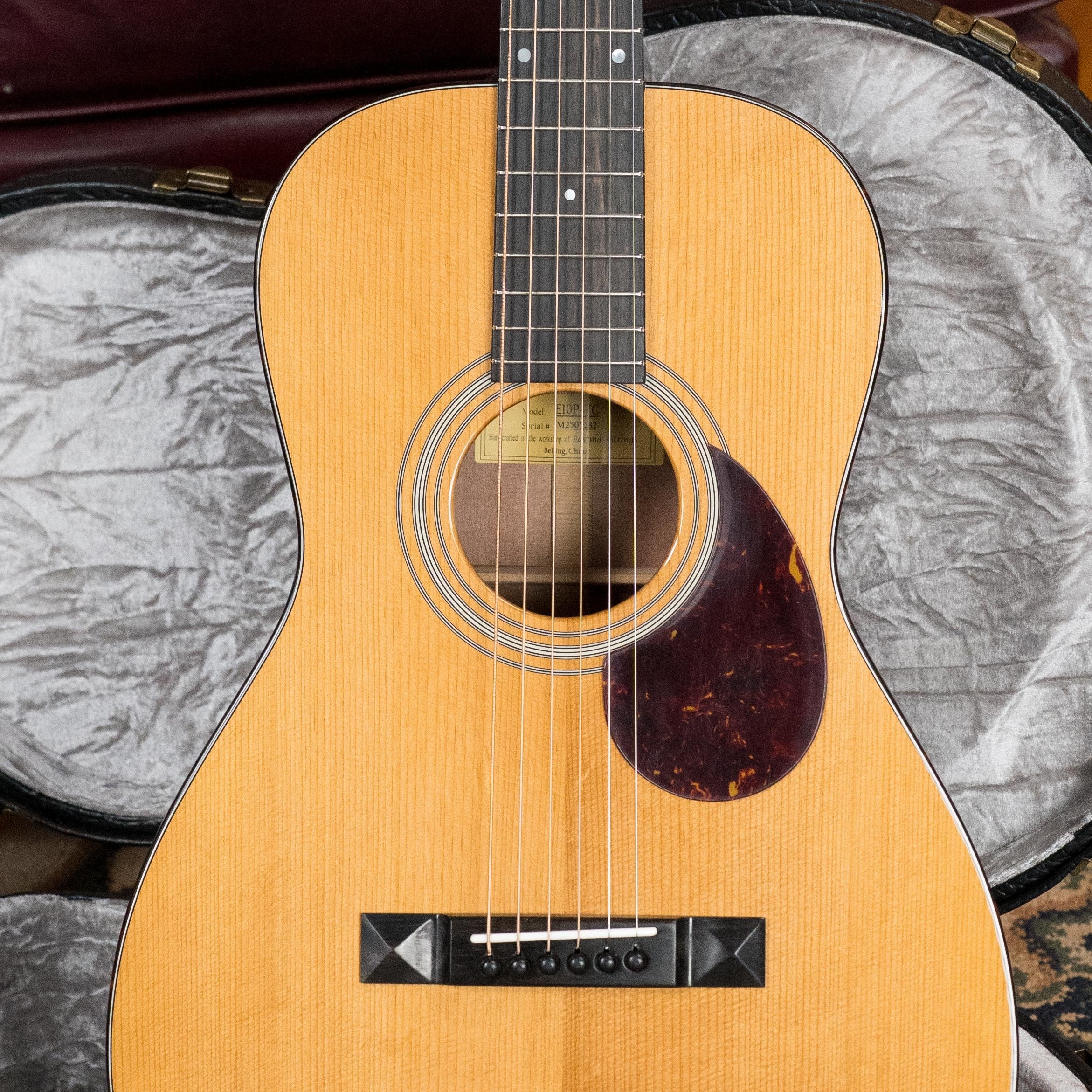 Eastman E10P-TC Thermo-Cured Adirondack/Mahogany Parlor Acoustic Guitar #5232