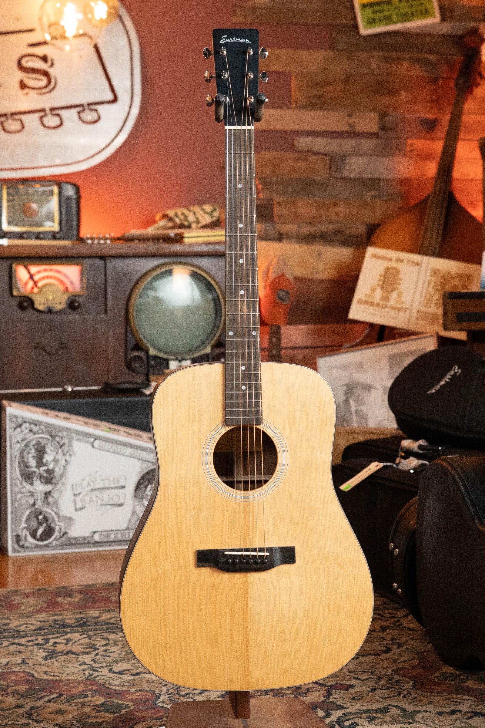 Eastman E1DL Sitka/Sapele Left-Handed Dreadnought Acoustic Guitar #9854