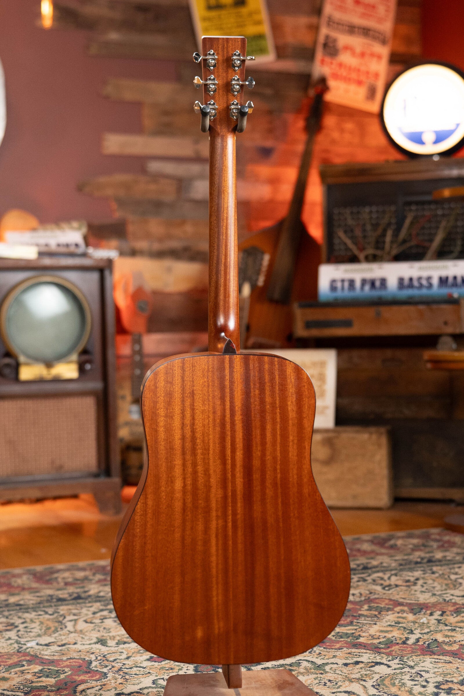 Eastman E1D-CLA Sitka/Sapele Classic Finish Dreadnought Acoustic Guitar #5386