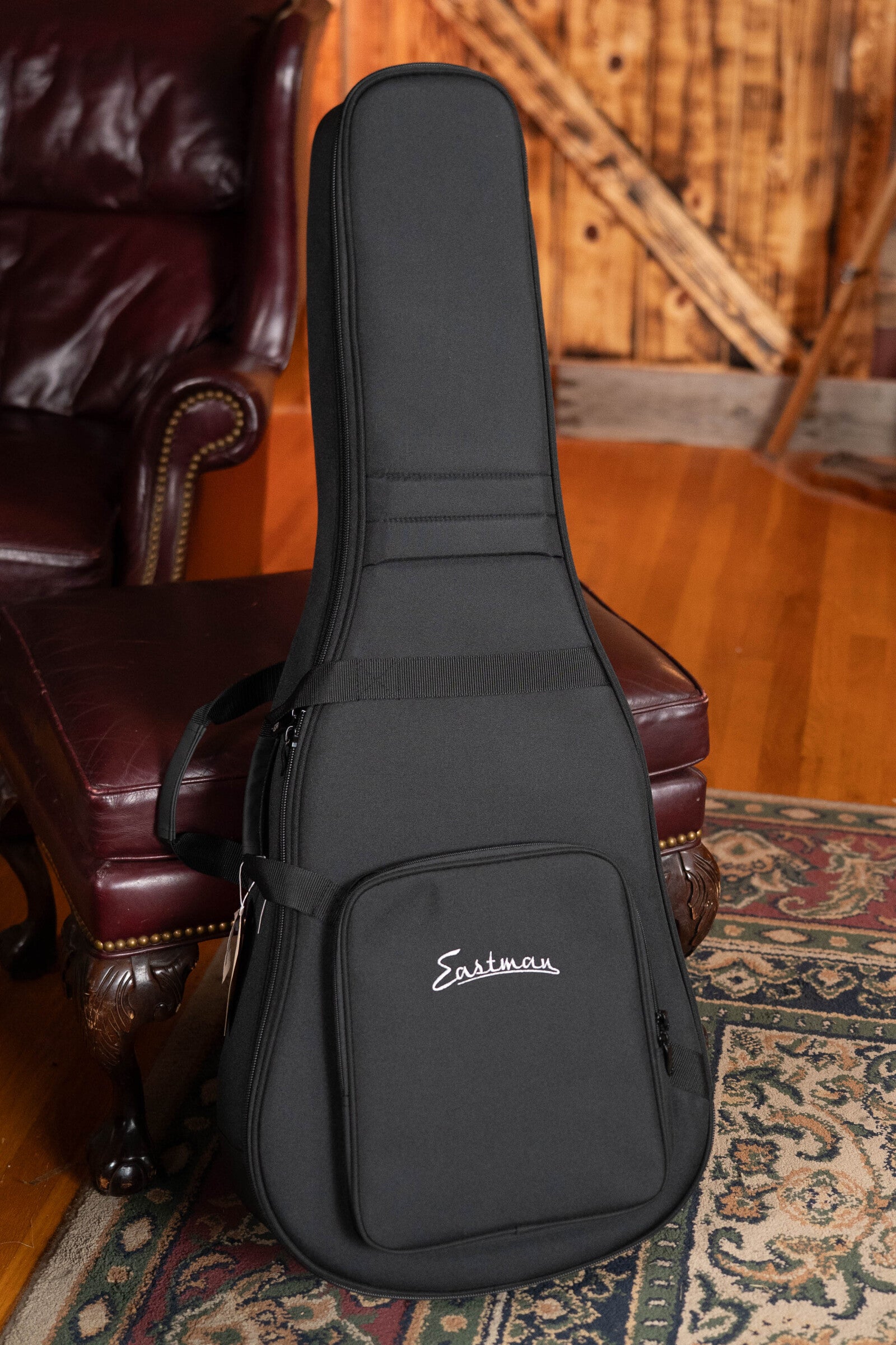 Eastman E1D-CLA Sitka/Sapele Classic Finish Dreadnought Acoustic Guitar #5386