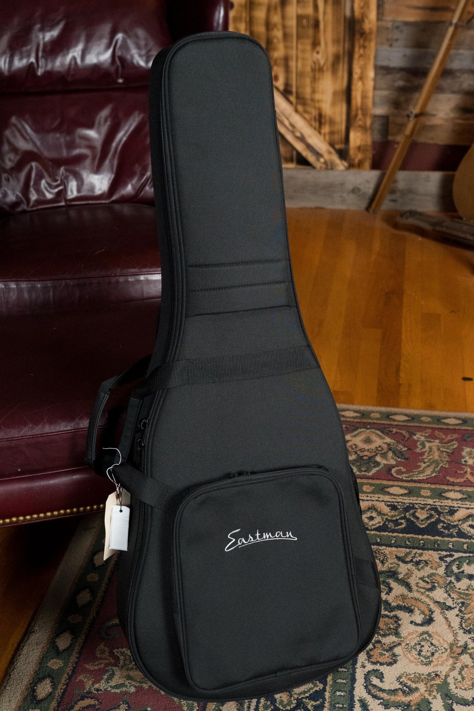 Eastman E1OMCE-DLX Sitka/Sapele Orchestra Model Guitar w/ Fishman Pickup #6085