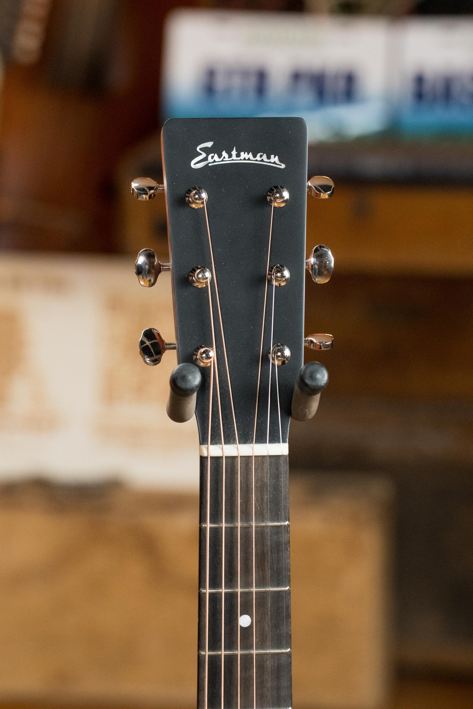 Eastman E1OM-CLA All Solid Sitka/Sapele Classic Finish Acoustic Guitar #6990