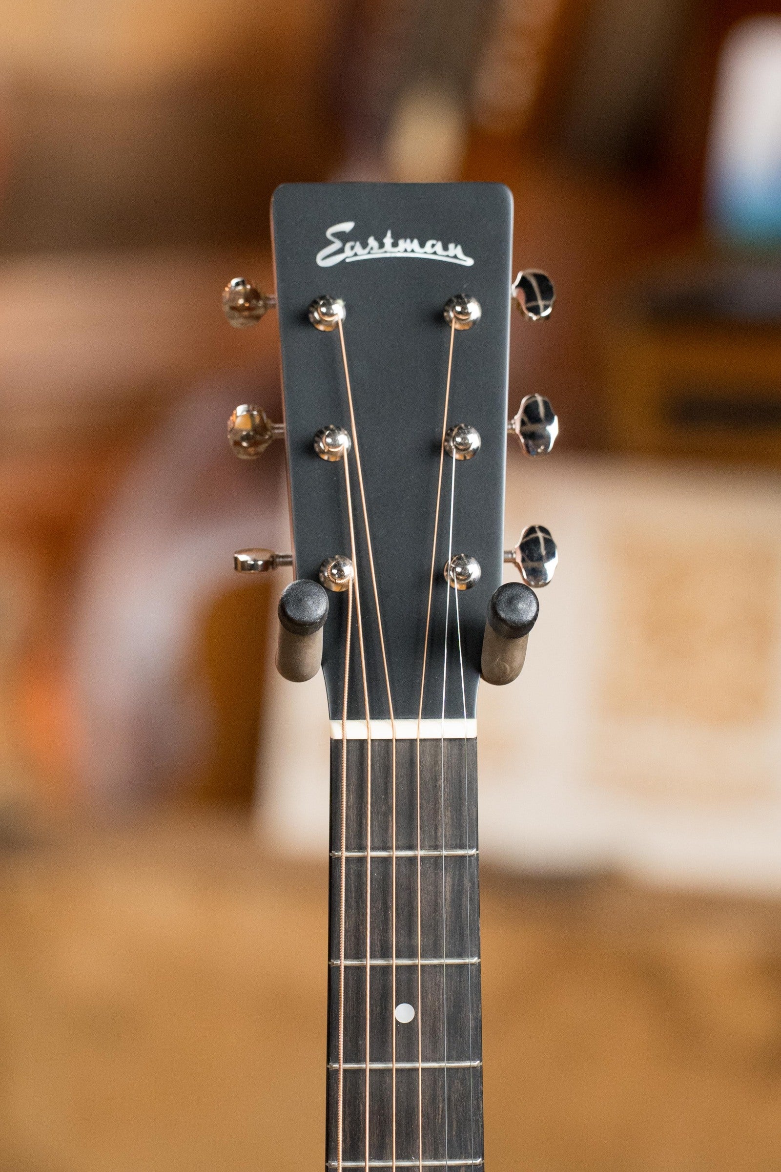 Eastman E1OM-CLA All Solid Sitka/Sapele Classic Finish Acoustic Guitar #9508