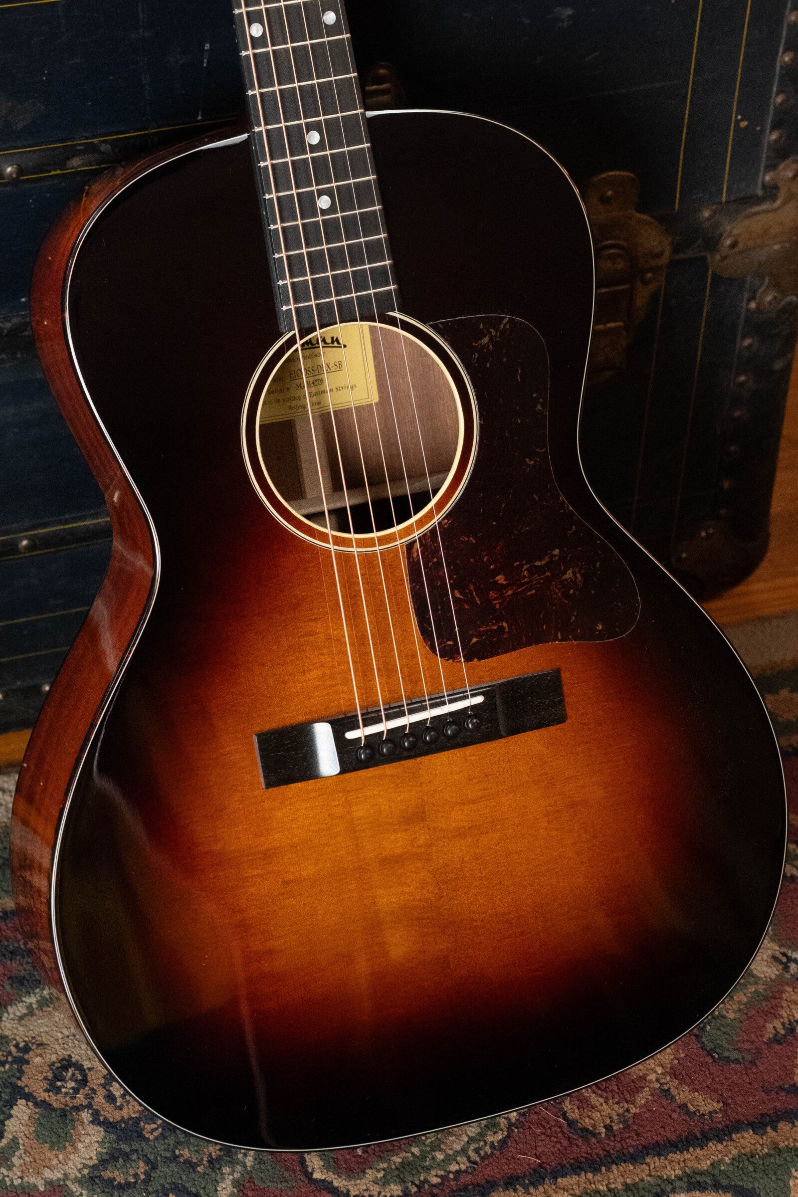 Eastman E1OOSS-DLX-SB Sitka/Sapele Sunburst Slope Shoulder Guitar w/Fishman Pickup #4776