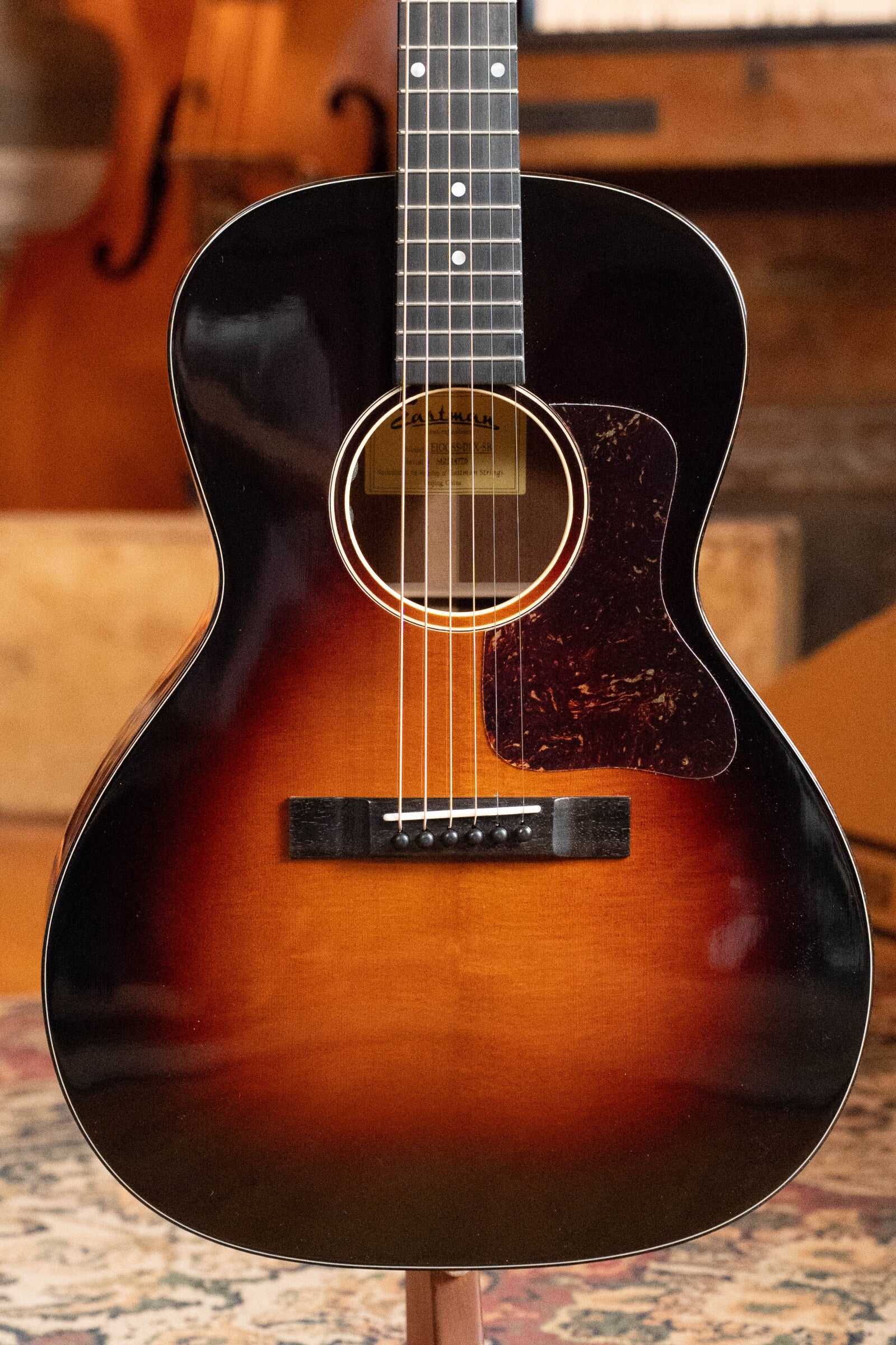 Eastman E1OOSS-DLX-SB Sitka/Sapele Sunburst Slope Shoulder Guitar w/Fishman Pickup #4776