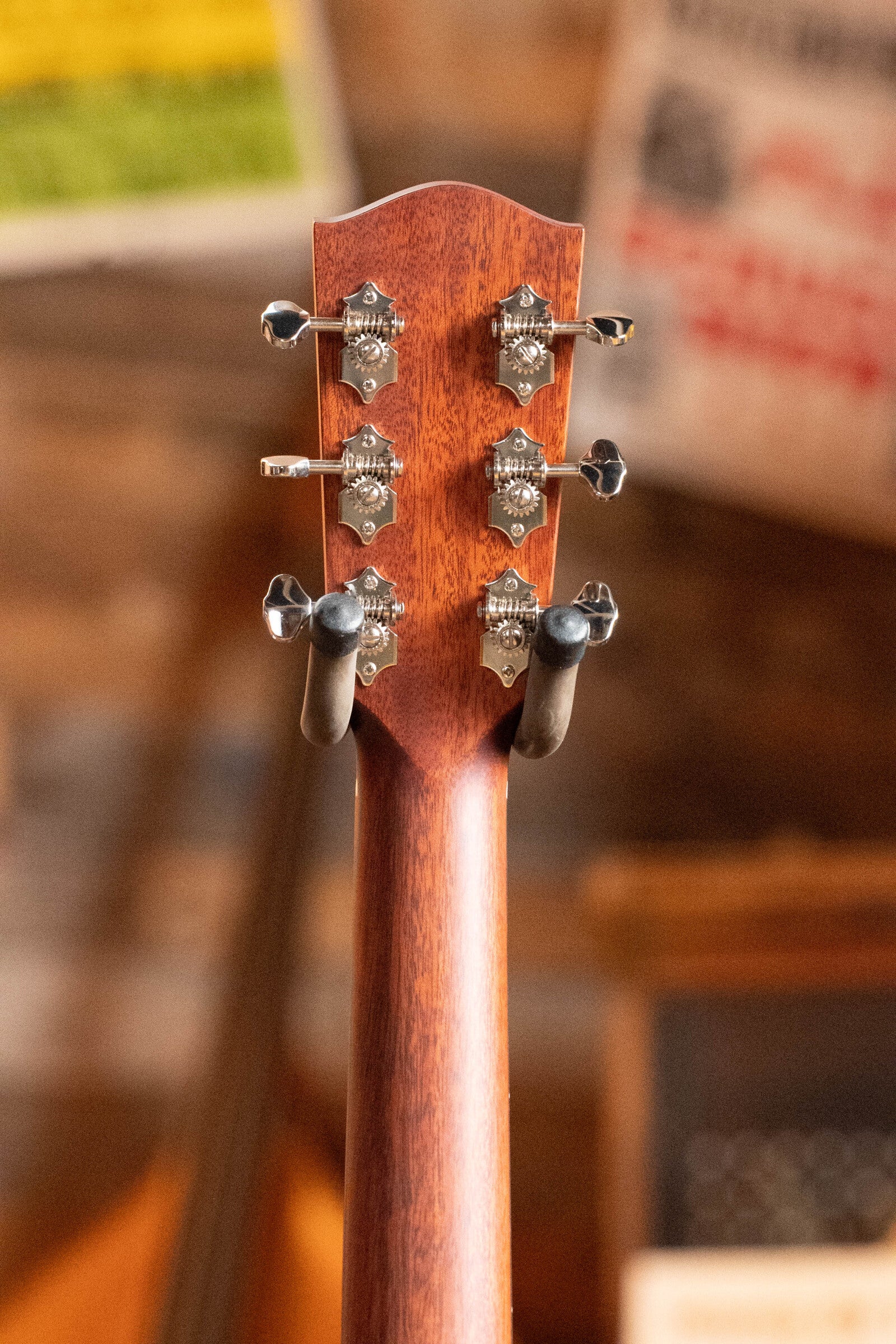 Eastman E1OOSS-DLX-SB Sitka/Sapele Sunburst Slope Shoulder Guitar w/Fishman Pickup #4776
