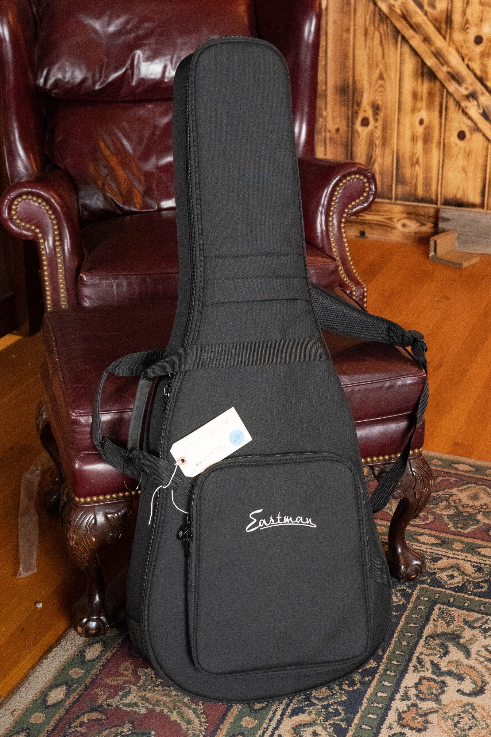 Eastman E1OOSS-DLX-SB Sitka/Sapele Sunburst Slope Shoulder Guitar w/Fishman Pickup #4776