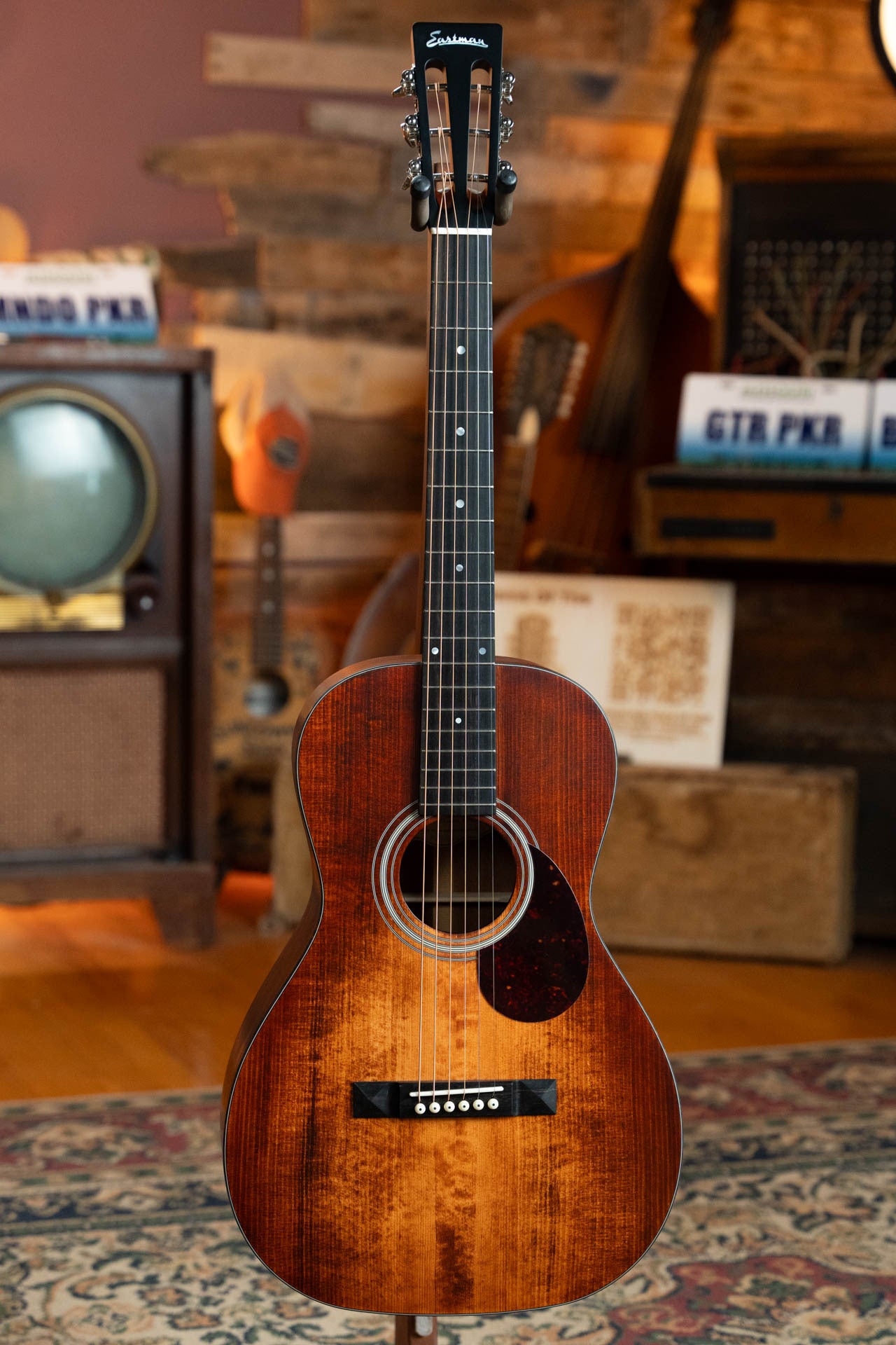 Eastman E1P-LTD-CLA "Bluemaster" Adirondack/Sapele Small Body Acoustic Parlor Guitar #3252