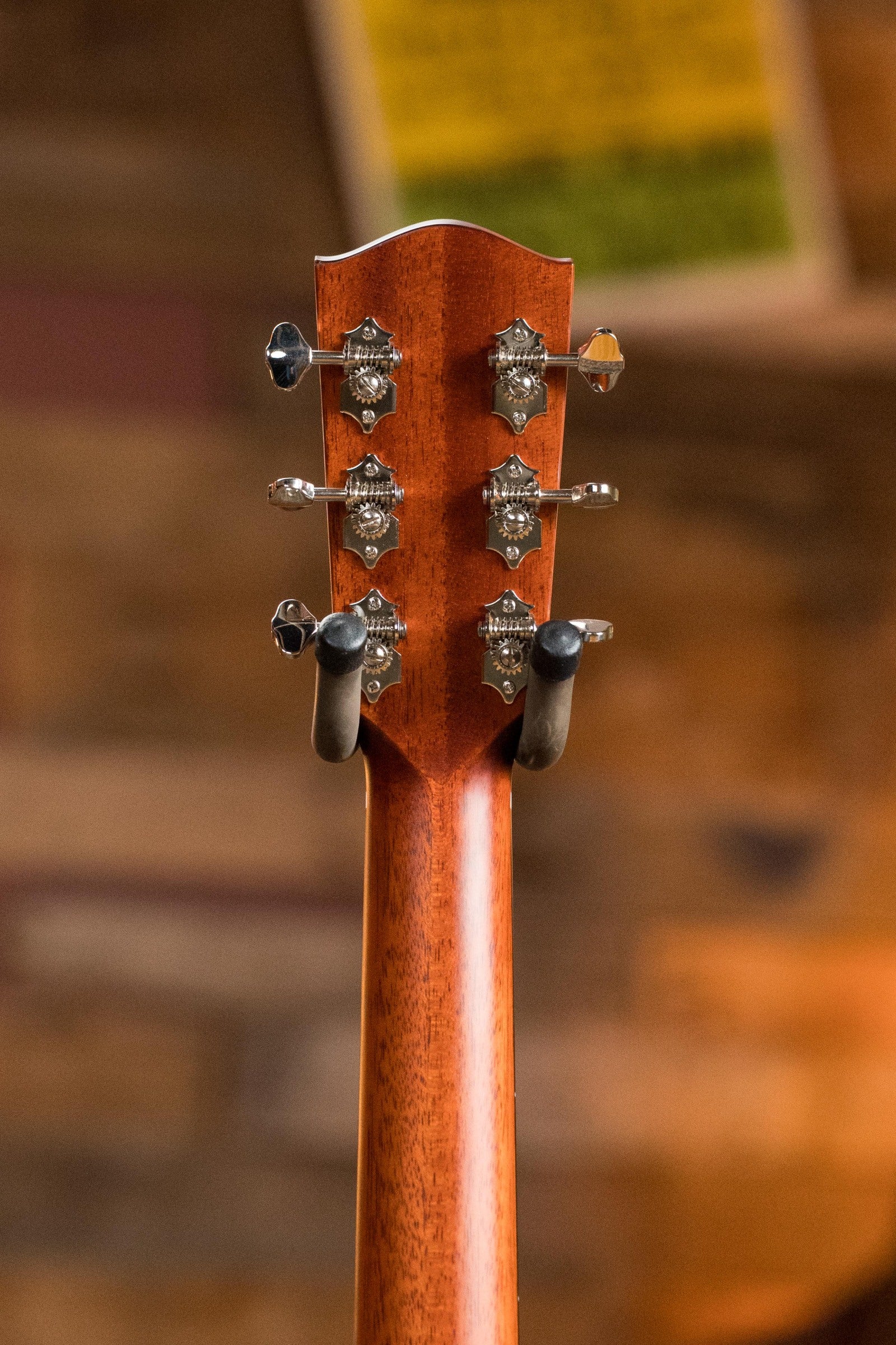 Eastman E1SS-DLX-SB Sitka/Sapele Sunburst Slope Shoulder Dreadnought Guitar w/Fishman Pickup #3743