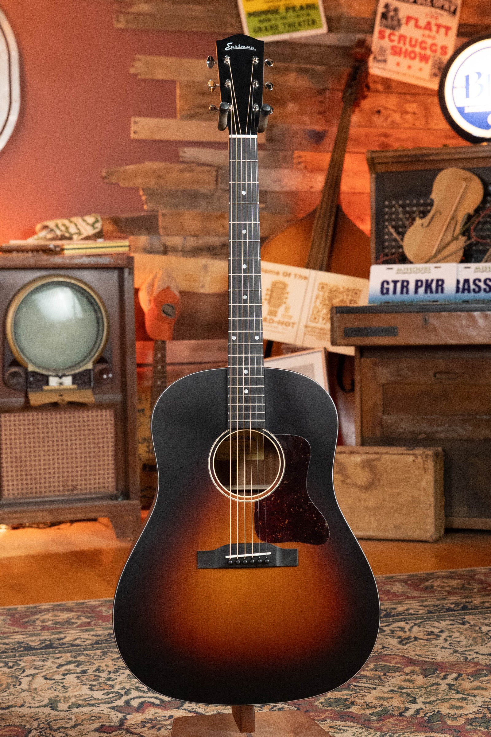Eastman E1SS-SB Sitka/Sapele Sunburst Dreadnought Slope Shoulder Acoustic Guitar #1430