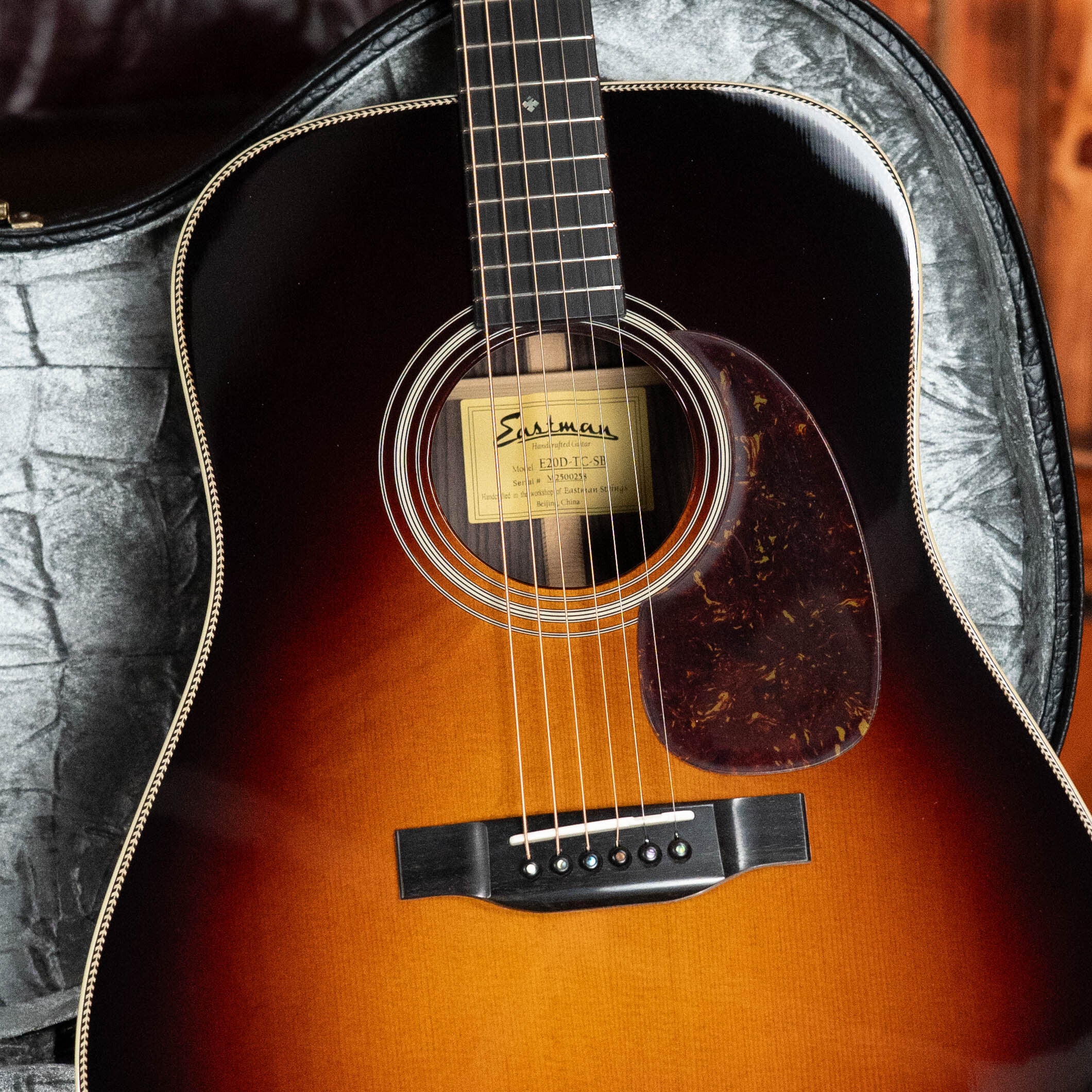 Eastman E20D-TC-SB Thermo-Cured Adirondack/Rosewood Dreadnought Acoustic Guitar #0258