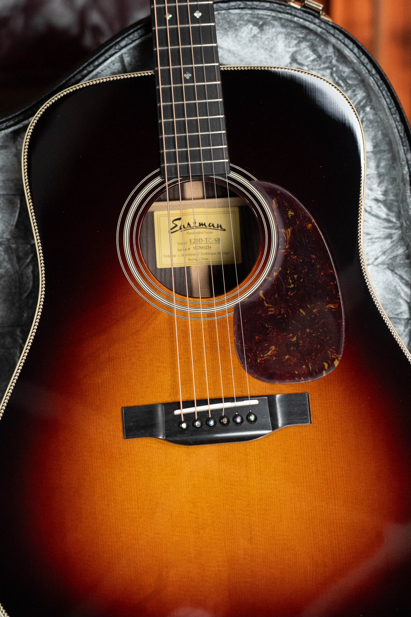 Eastman E20D-TC-SB Thermo-Cured Adirondack/Rosewood Dreadnought Acoustic Guitar #0258