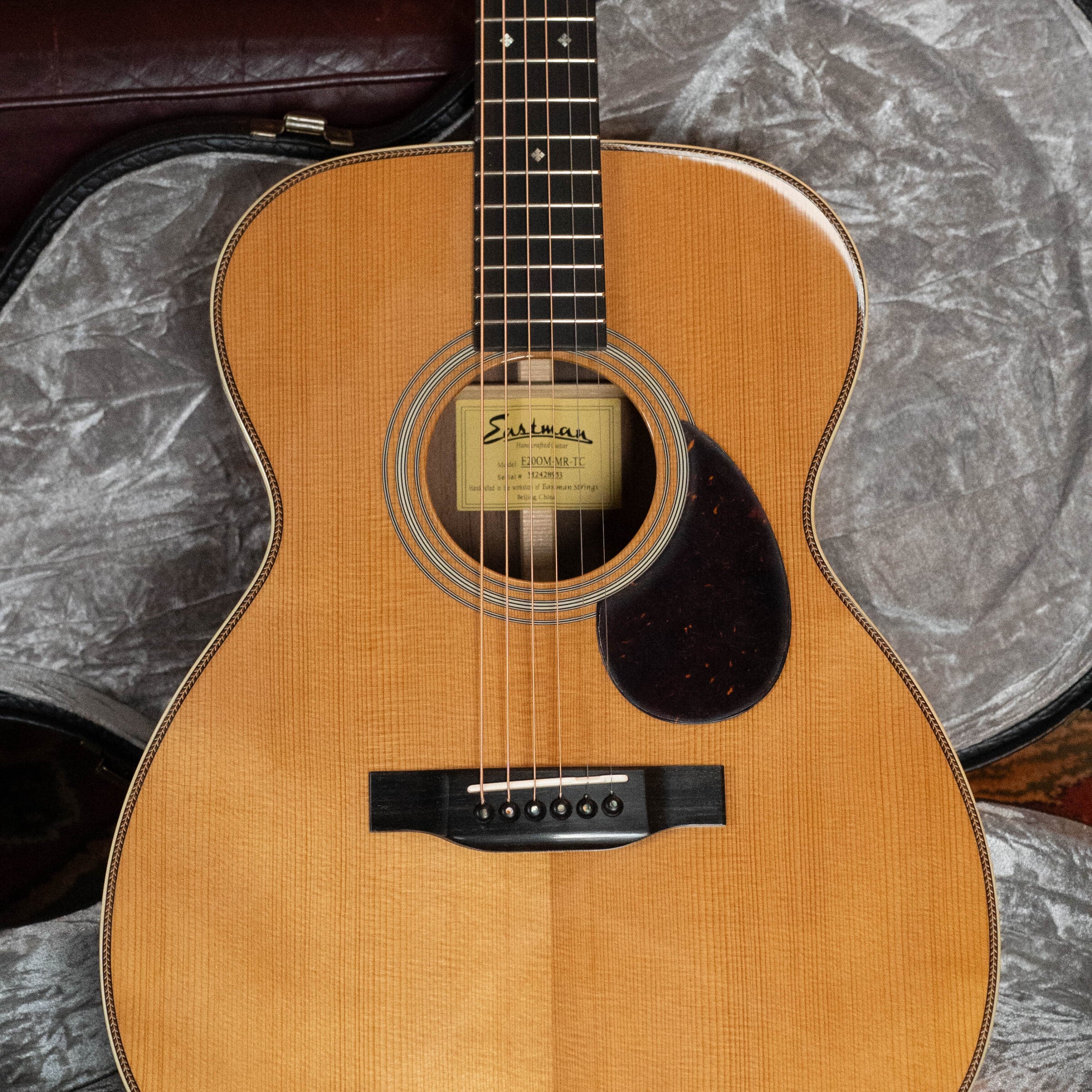 Eastman E20OM-MR-TC Thermo-cured Adirondack/Madagascar Rosewood Acoustic Guitar #8953