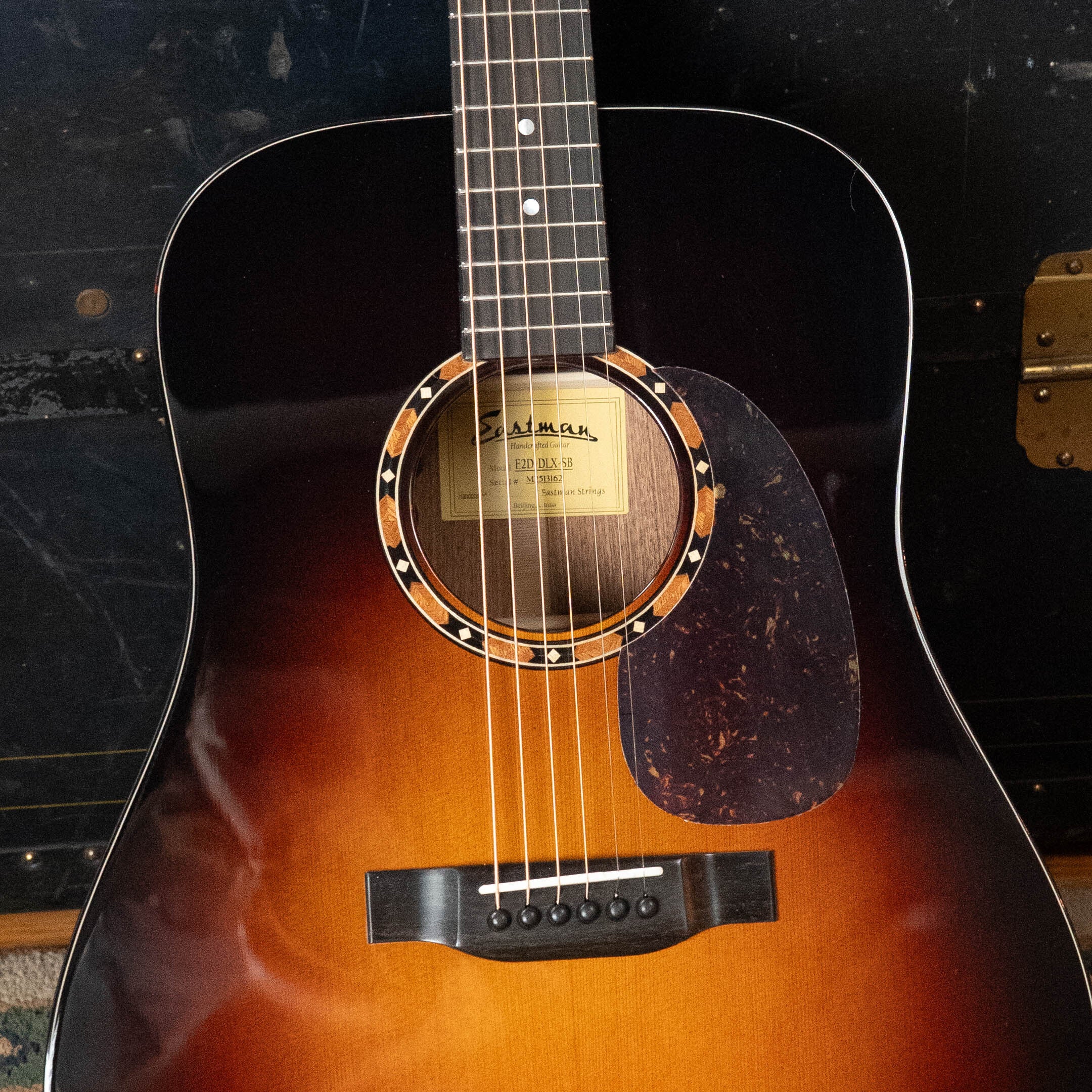 Eastman E2D-DLX-SB Cedar/Sapele Sunburst Dreadnought Guitar w/Fishman Pickup #3162