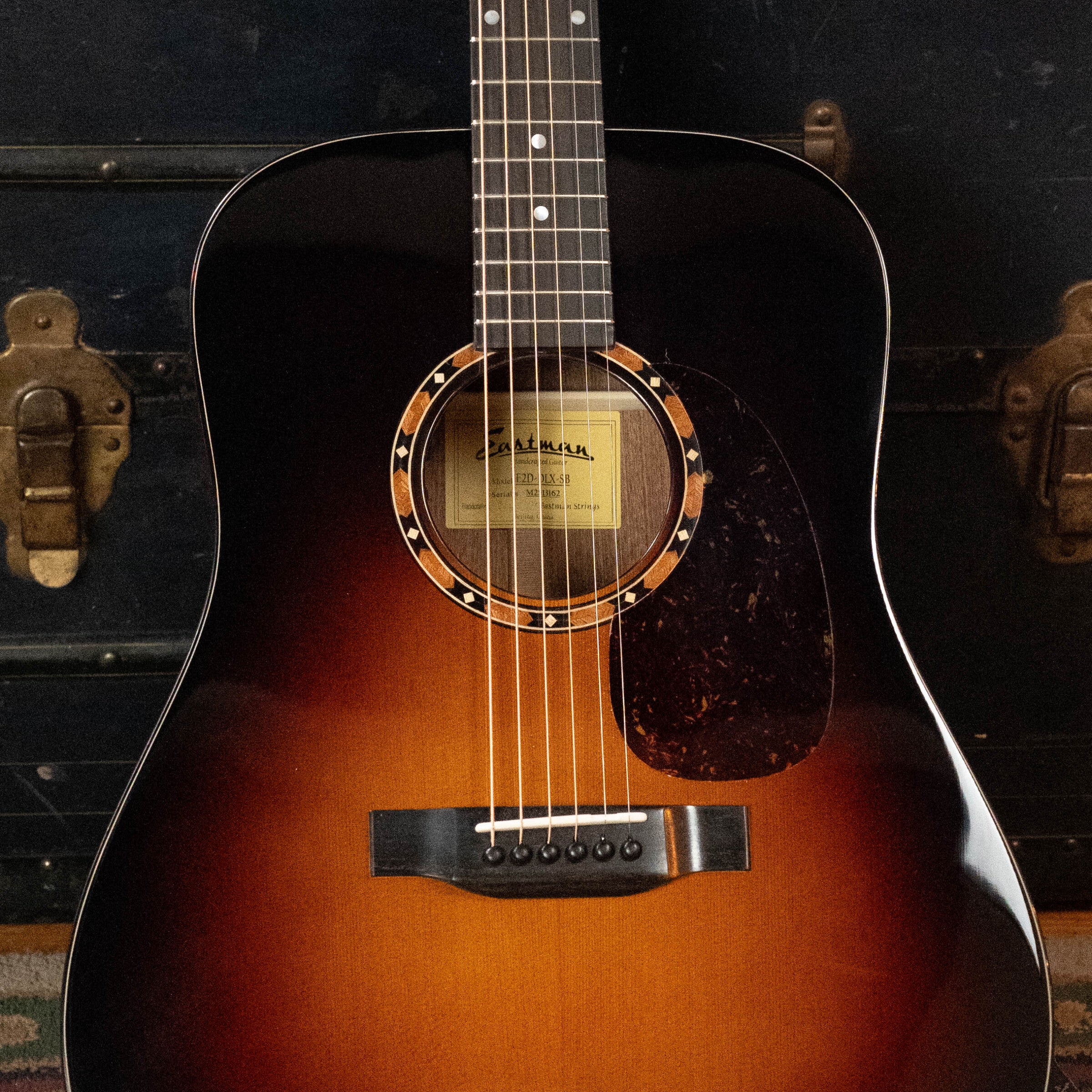 Eastman E2D-DLX-SB Cedar/Sapele Sunburst Dreadnought Guitar w/Fishman Pickup #3162