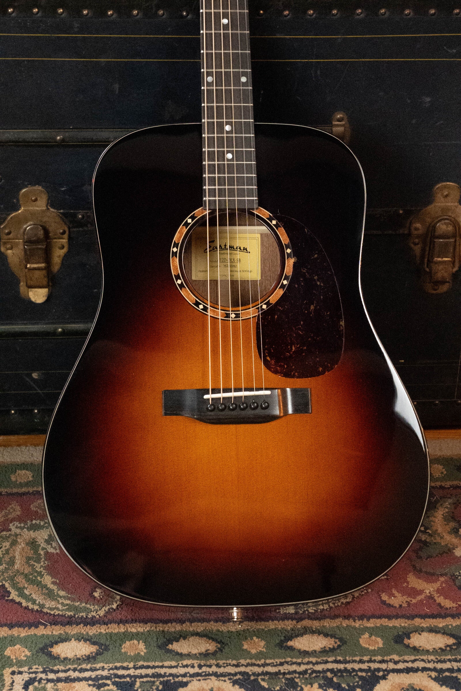 Eastman E2D-DLX-SB Cedar/Sapele Sunburst Dreadnought Guitar w/Fishman Pickup #3162