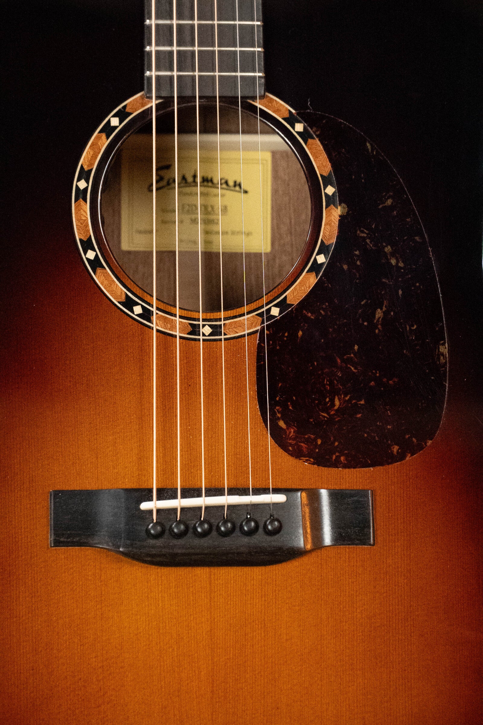 Eastman E2D-DLX-SB Cedar/Sapele Sunburst Dreadnought Guitar w/Fishman Pickup #3162