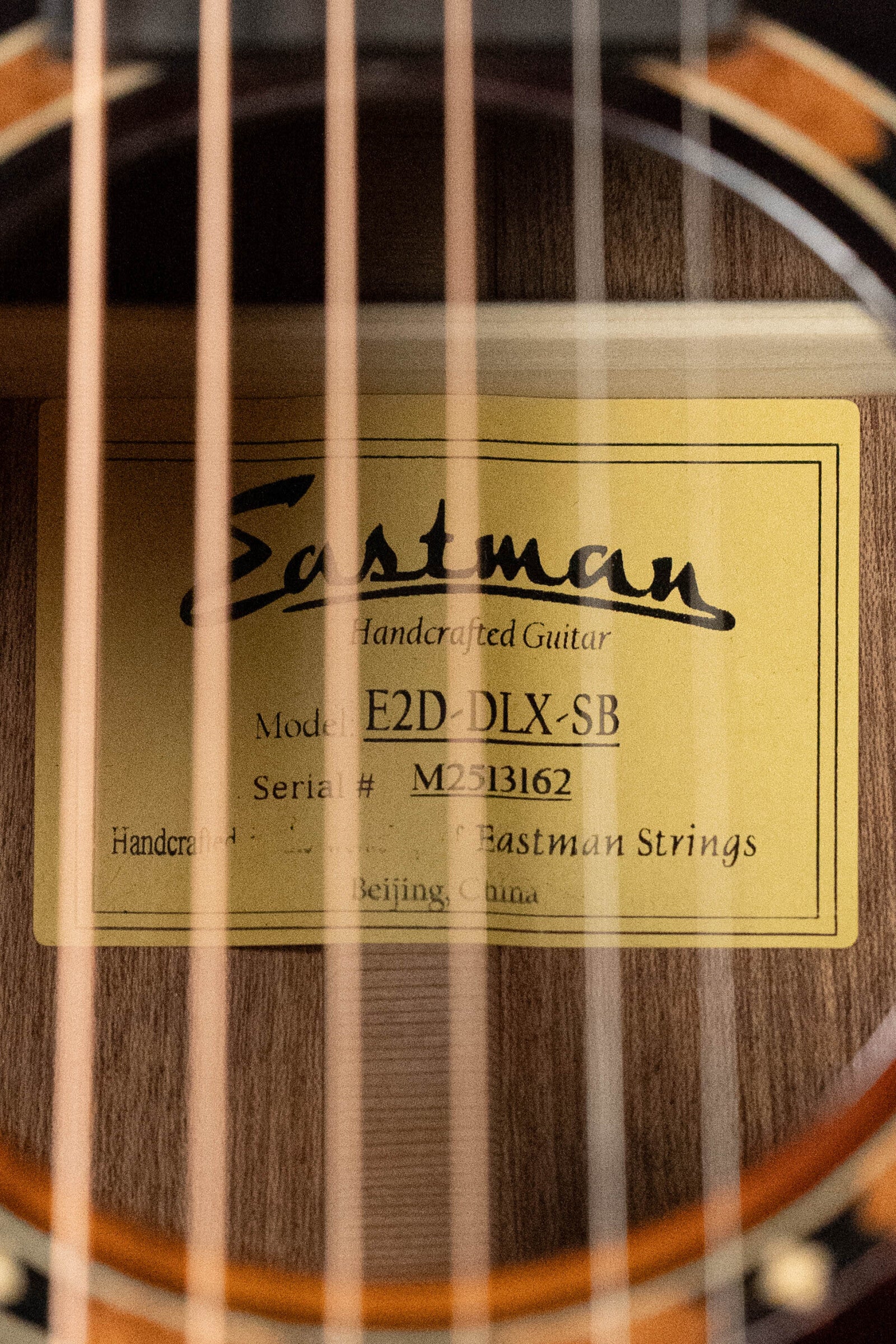 Eastman E2D-DLX-SB Cedar/Sapele Sunburst Dreadnought Guitar w/Fishman Pickup #3162