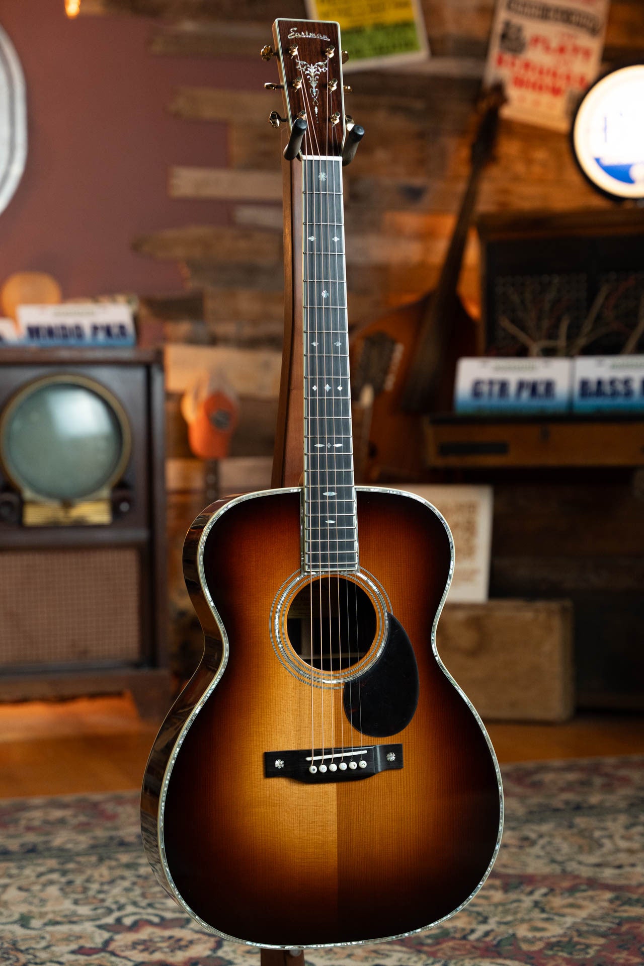 Eastman E40OM-TC-SB AAA Grade Thermo-cured Adirondack/Rosewood Sunburst Orchestra Model Acoustic Guitar #5760