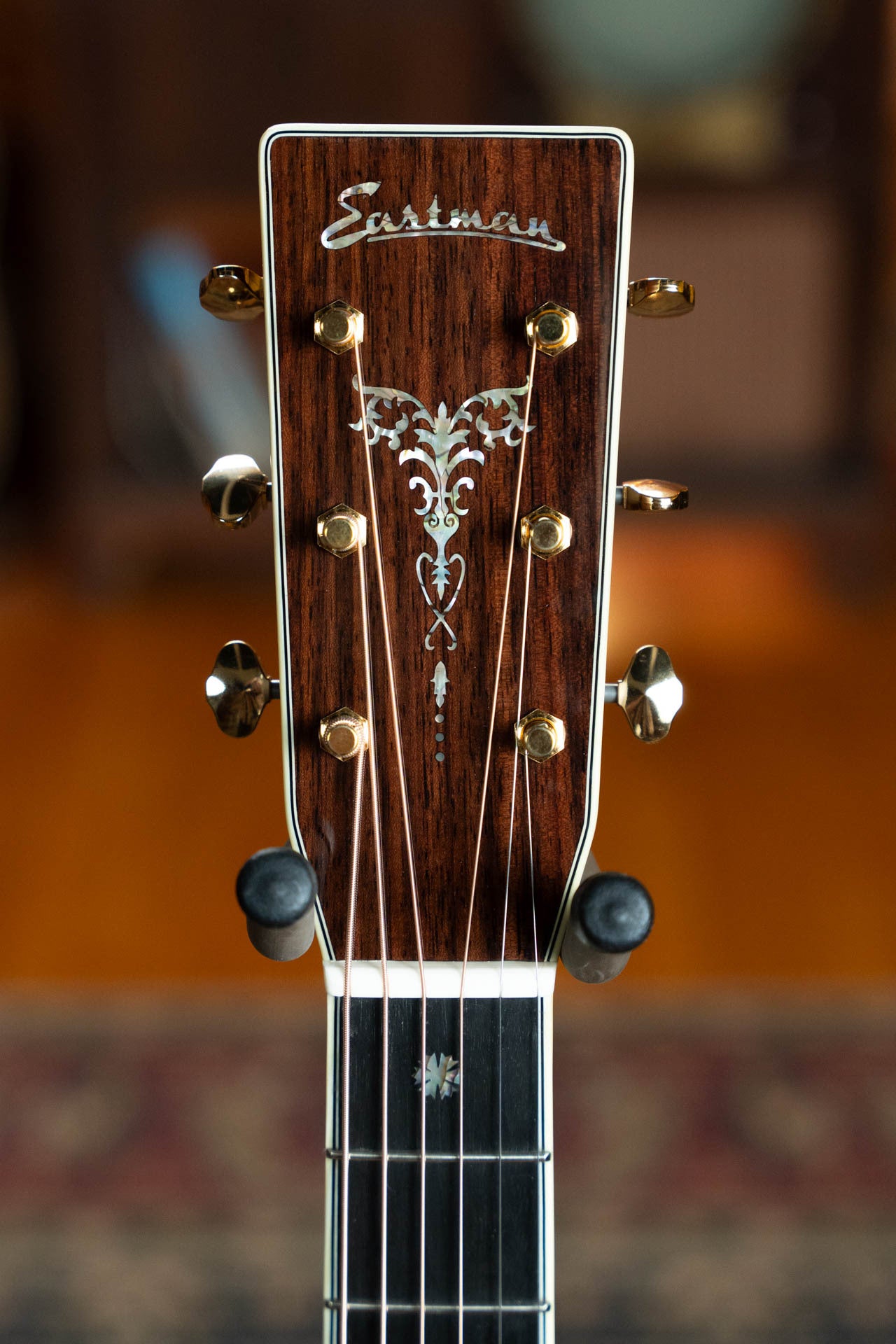 Eastman E40OM-TC-SB AAA Grade Thermo-cured Adirondack/Rosewood Sunburst Orchestra Model Acoustic Guitar #5760