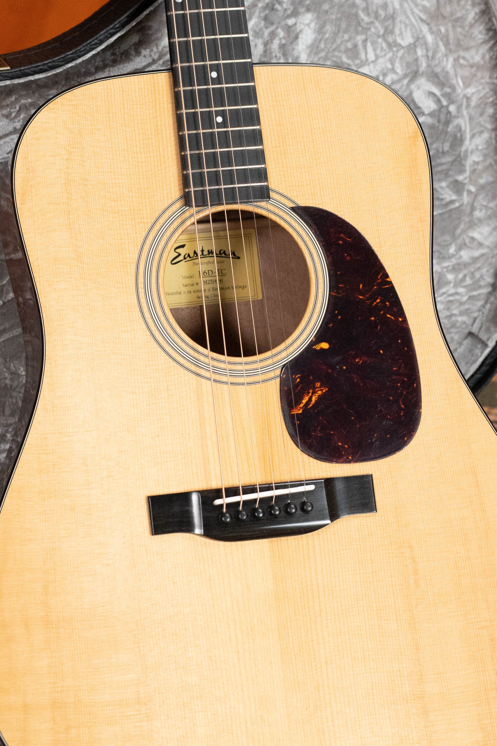 Eastman E6D-TC Thermo-Cured Sitka/Mahogany Dreadnought Acoustic Guitar #4741