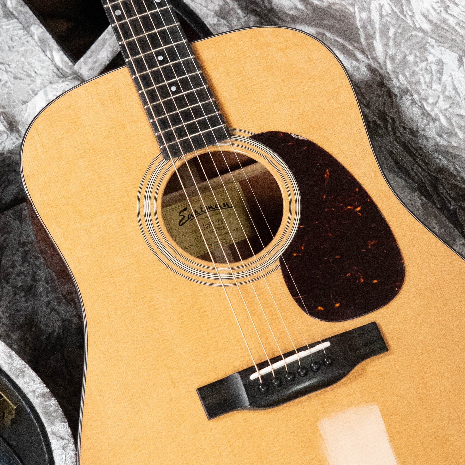 Eastman E6D-TC Thermo-Cured Sitka/Mahogany Dreadnought Acoustic Guitar #5702