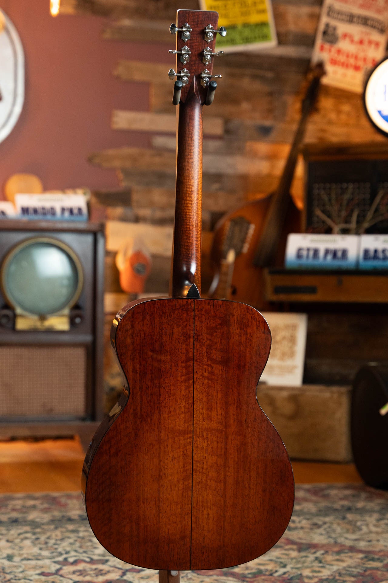 Eastman E6OM-TC Thermo-Cured Sitka/Mahogany Orchestra Model Acoustic Guitar #0735