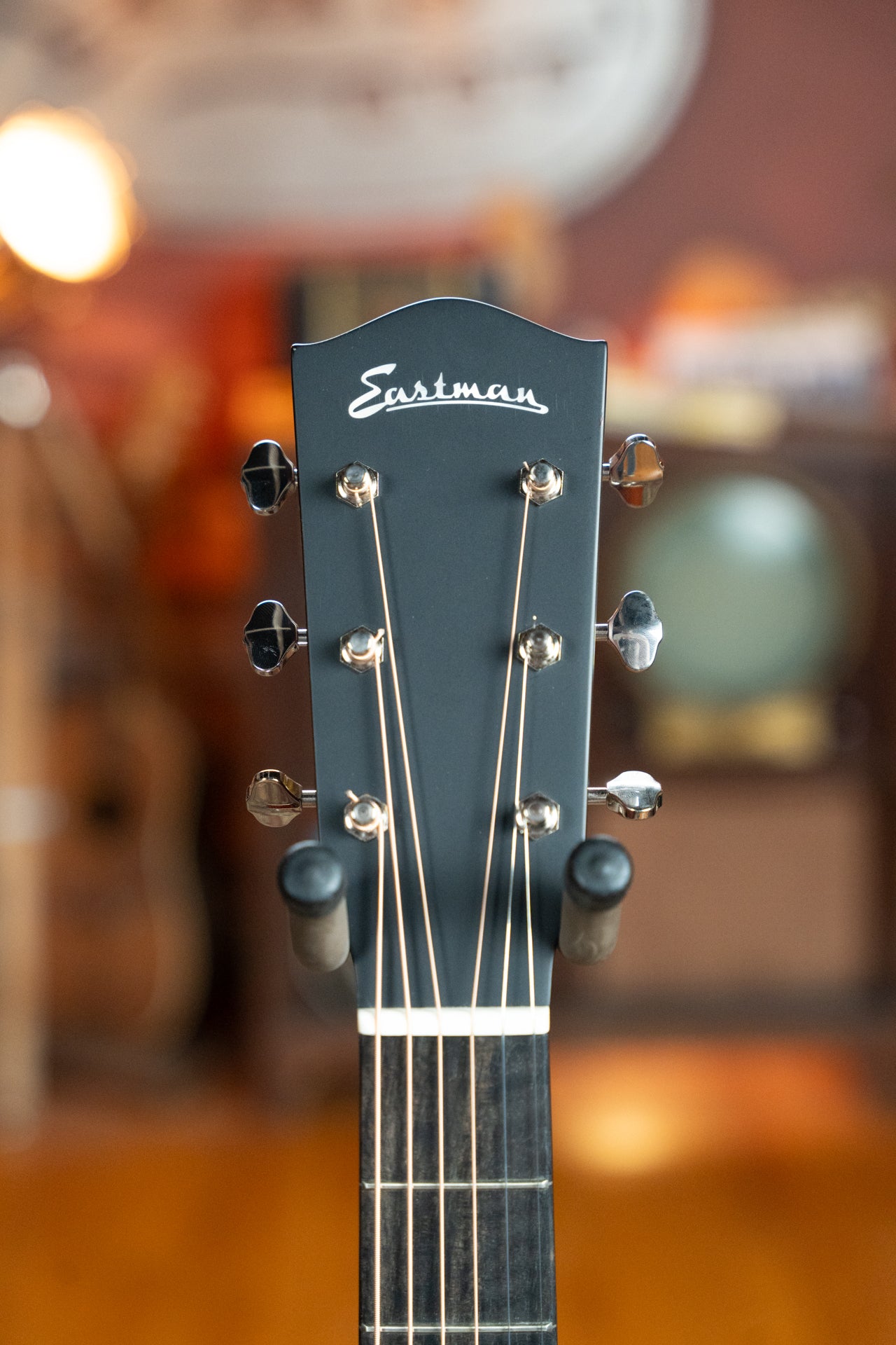 Eastman E6SS-TC Thermo-Cured Sitka/Mahogany Slope Shoulder Dreadnought Acoustic Guitar #3995