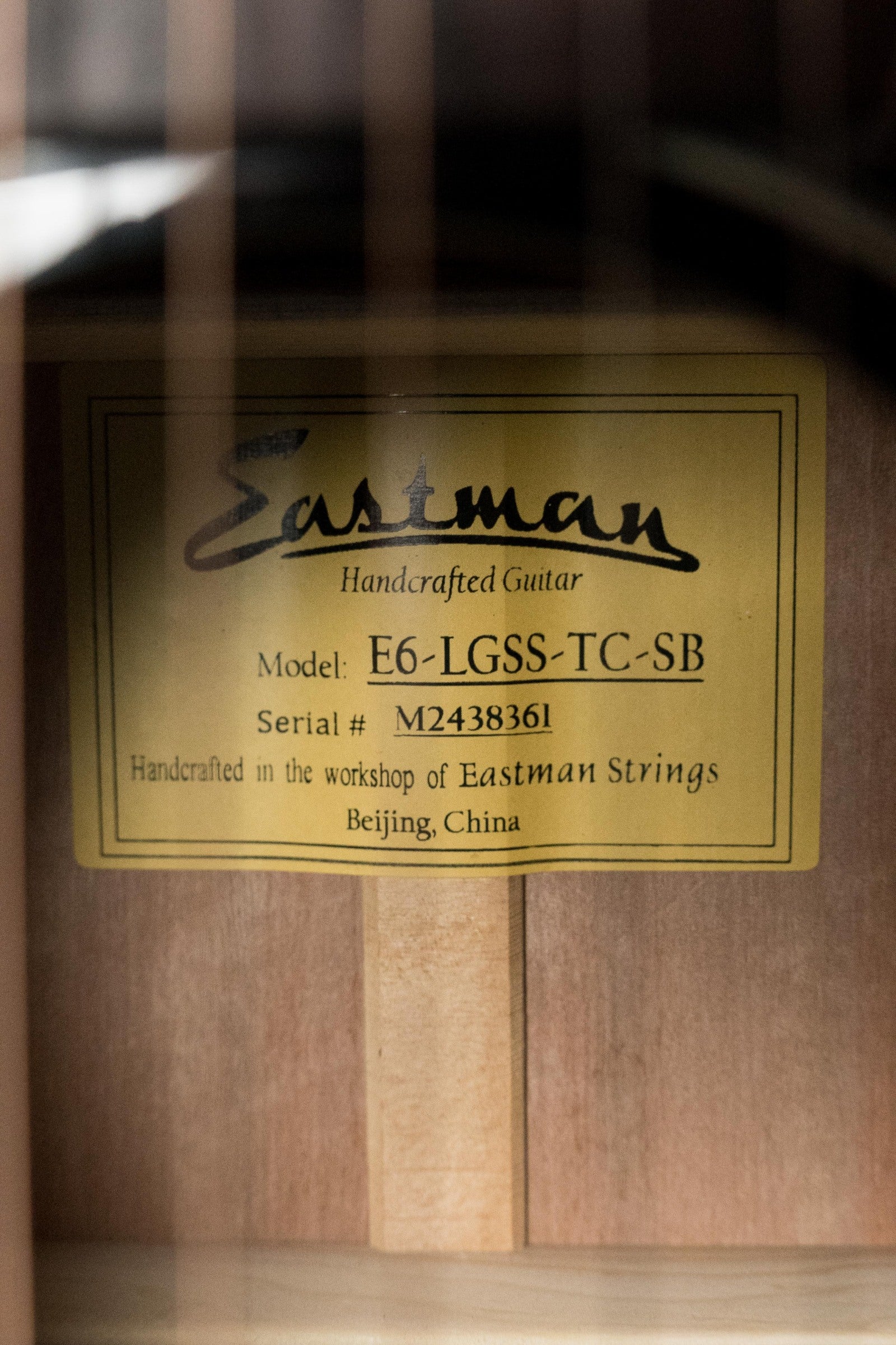 Eastman E6-LGSS-TC-SB Thermo-Cured Sitka/Mahogany LG-Style Slope Shoulder Sunburst Acoustic Guitar #8361
