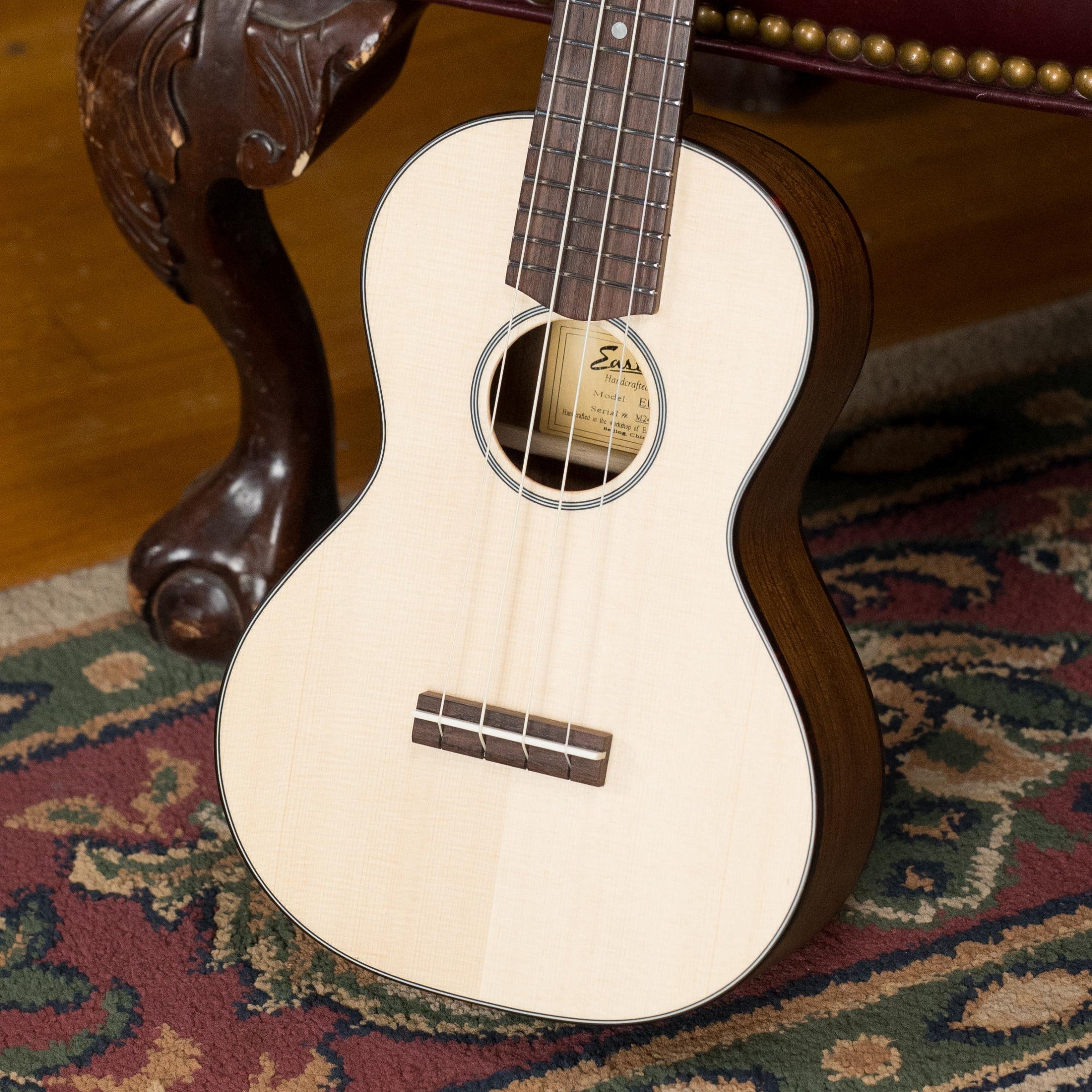 Eastman EU2-C Sitka/Ovangkol Concert Ukulele #6803