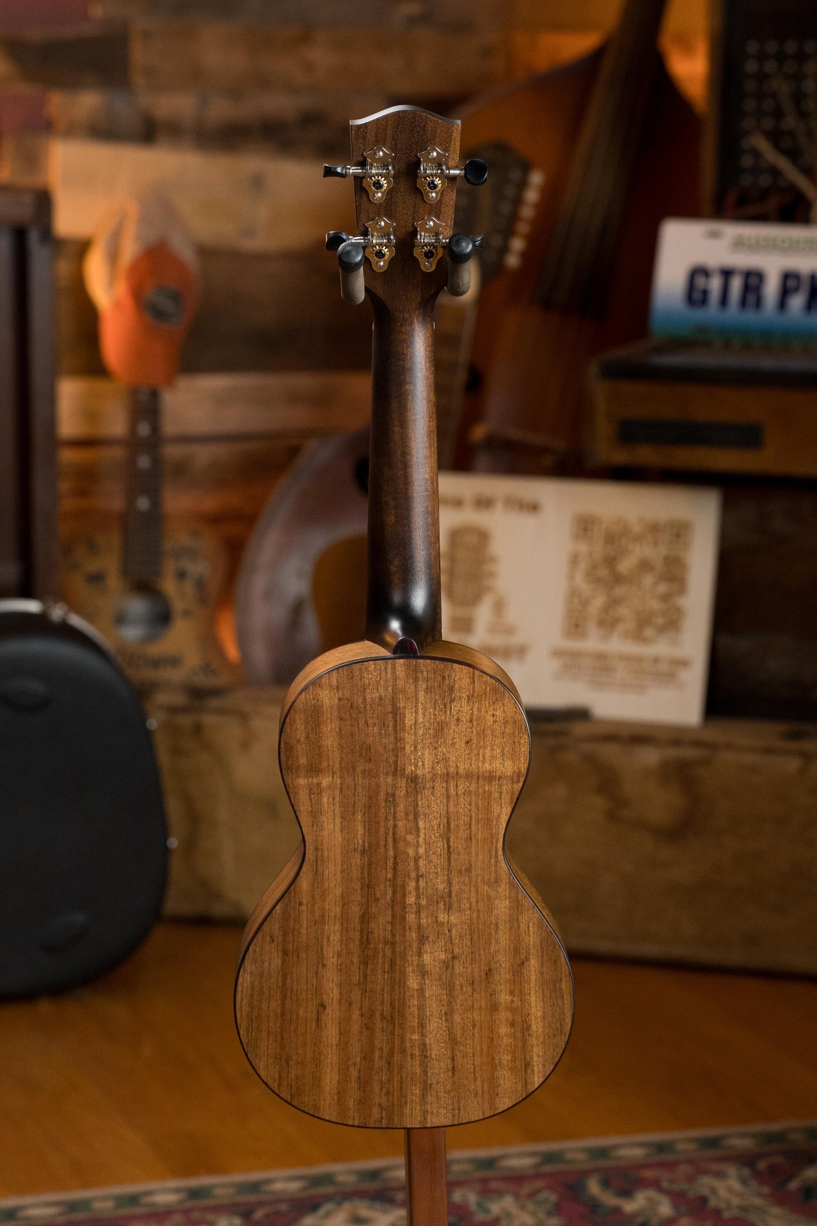 Eastman EU2-C Sitka/Ovangkol Concert Ukulele #6803