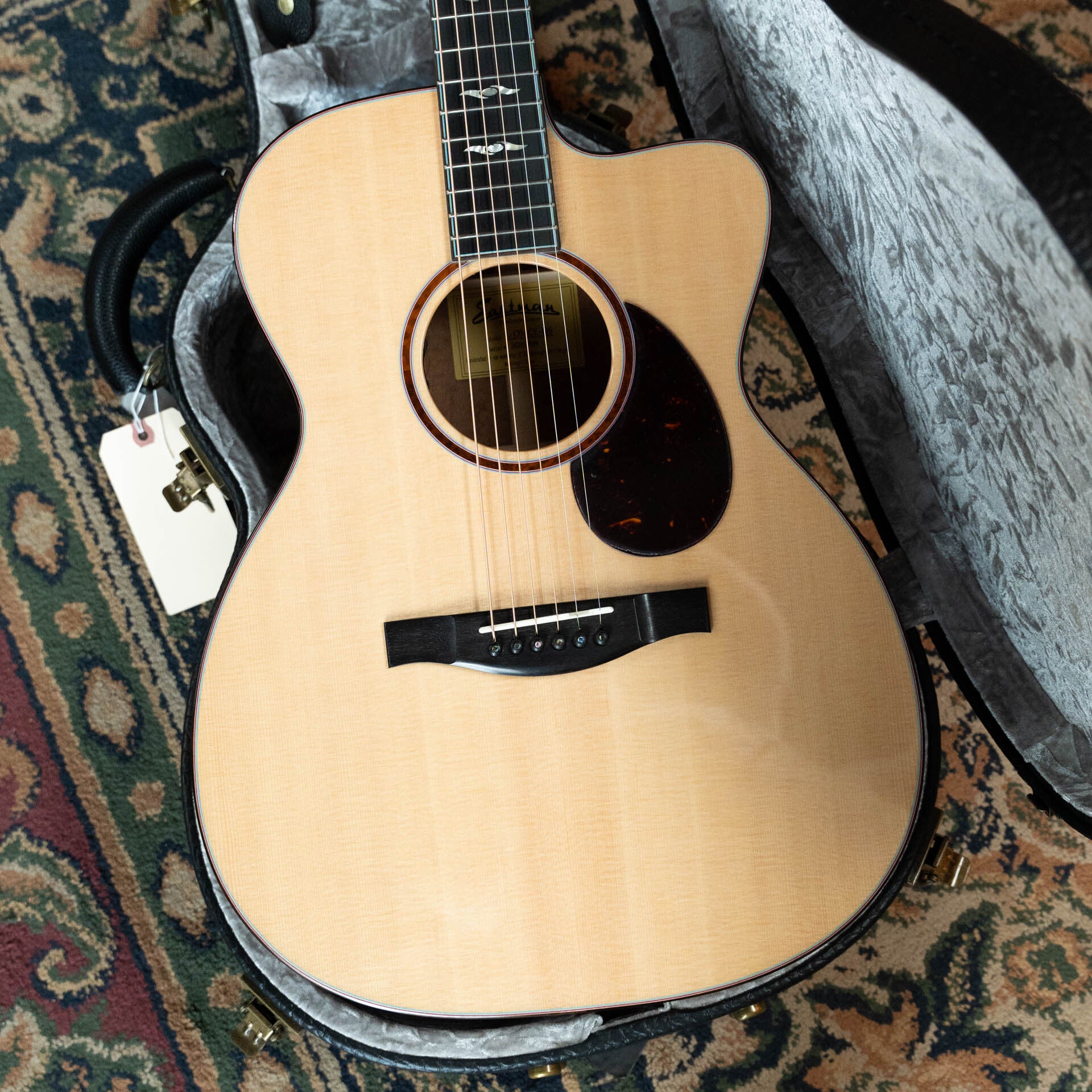 Eastman L-OMCE-QS Luthier Series Cutaway European Spruce/Quilted Sapele Orchestra Model Guitar w/LR Baggs Pickup #2808