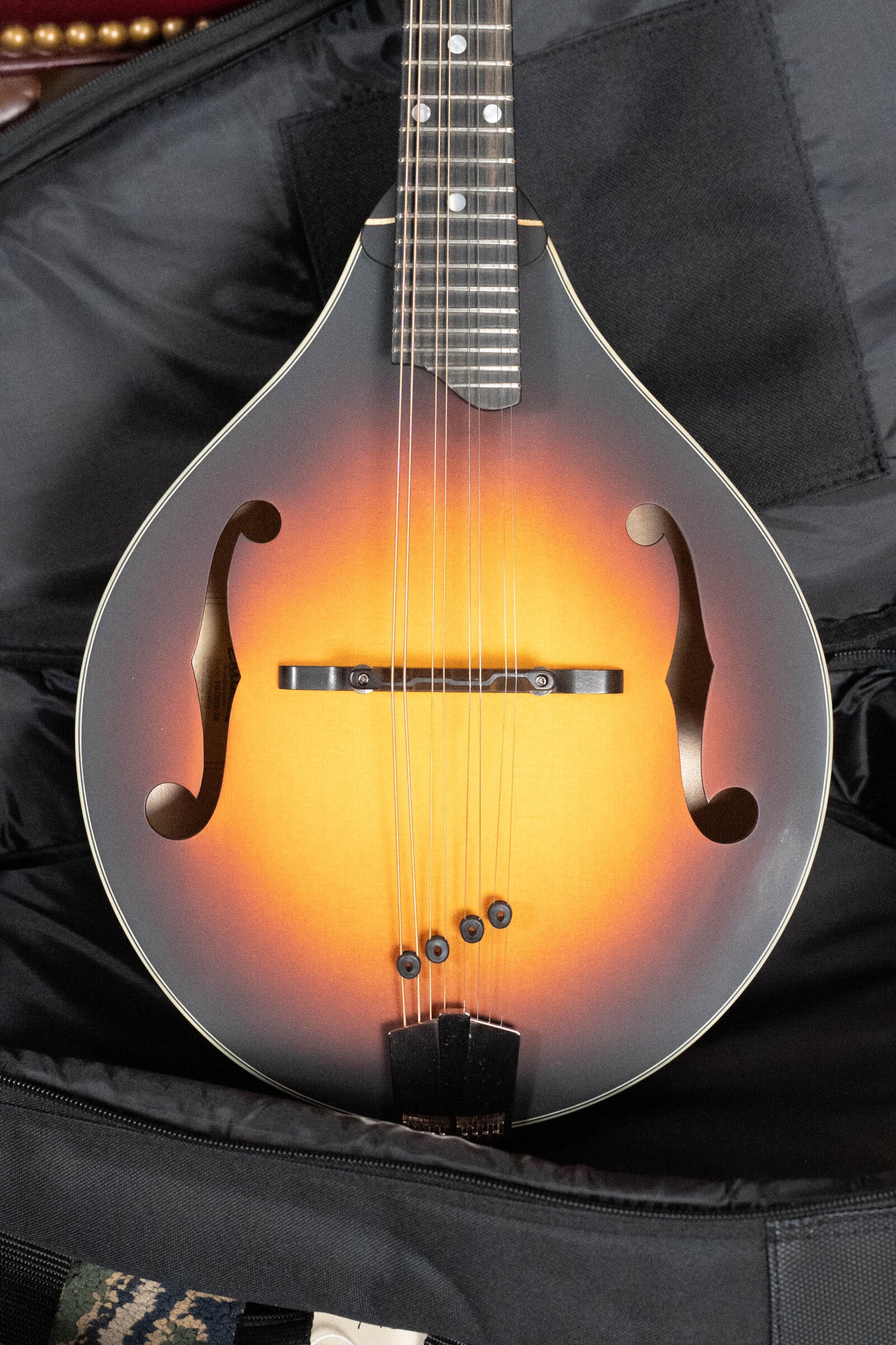 Eastman MD305E-SB A-Style Hand-Carved Sunburst Mandolin w/ K&K Pickup #4924