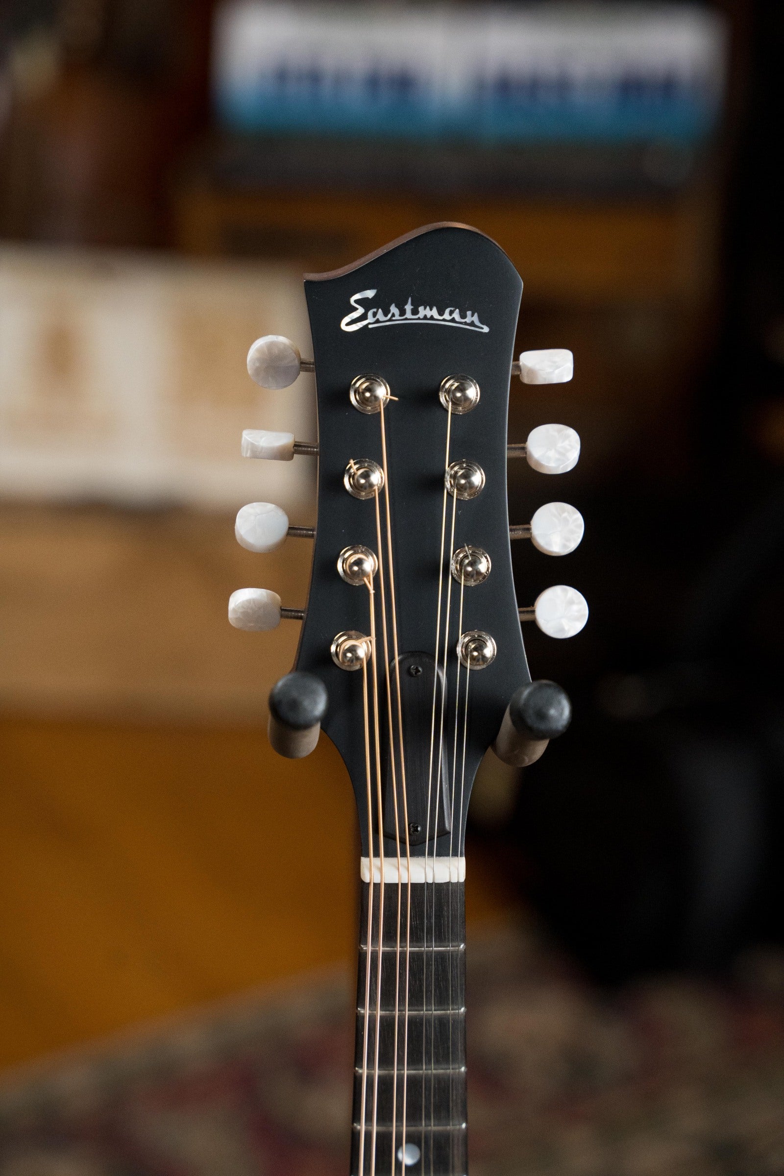 Eastman MD305 Spruce/Maple A-Style Hand-Carved Mandolin #0405