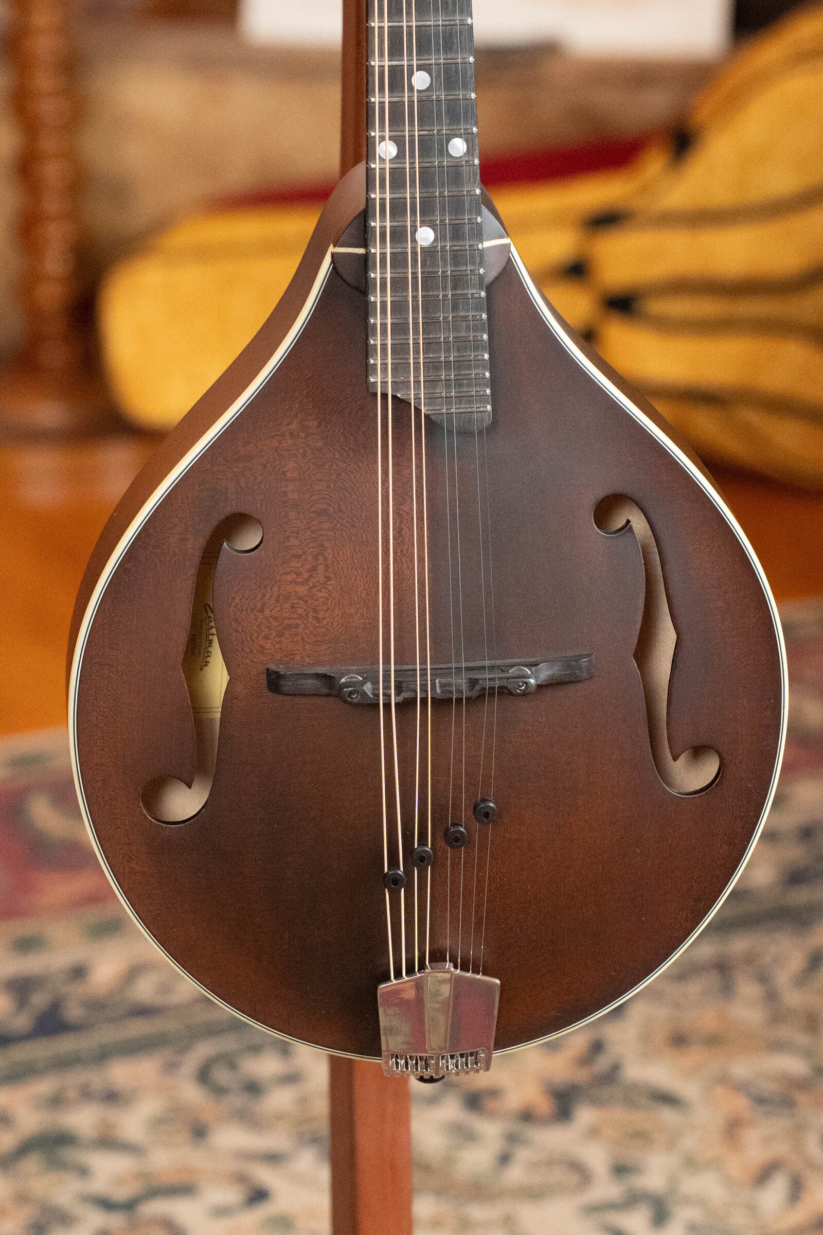 Eastman MD305 Spruce/Maple A-Style Hand-Carved Mandolin #0873