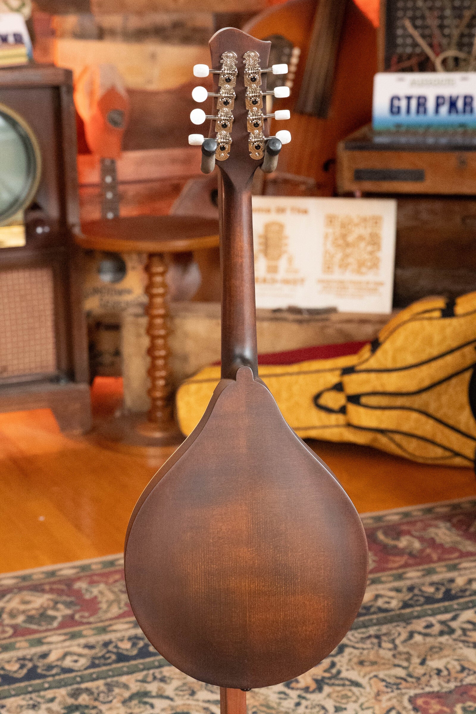 Eastman MD305 Spruce/Maple A-Style Hand-Carved Mandolin #0878