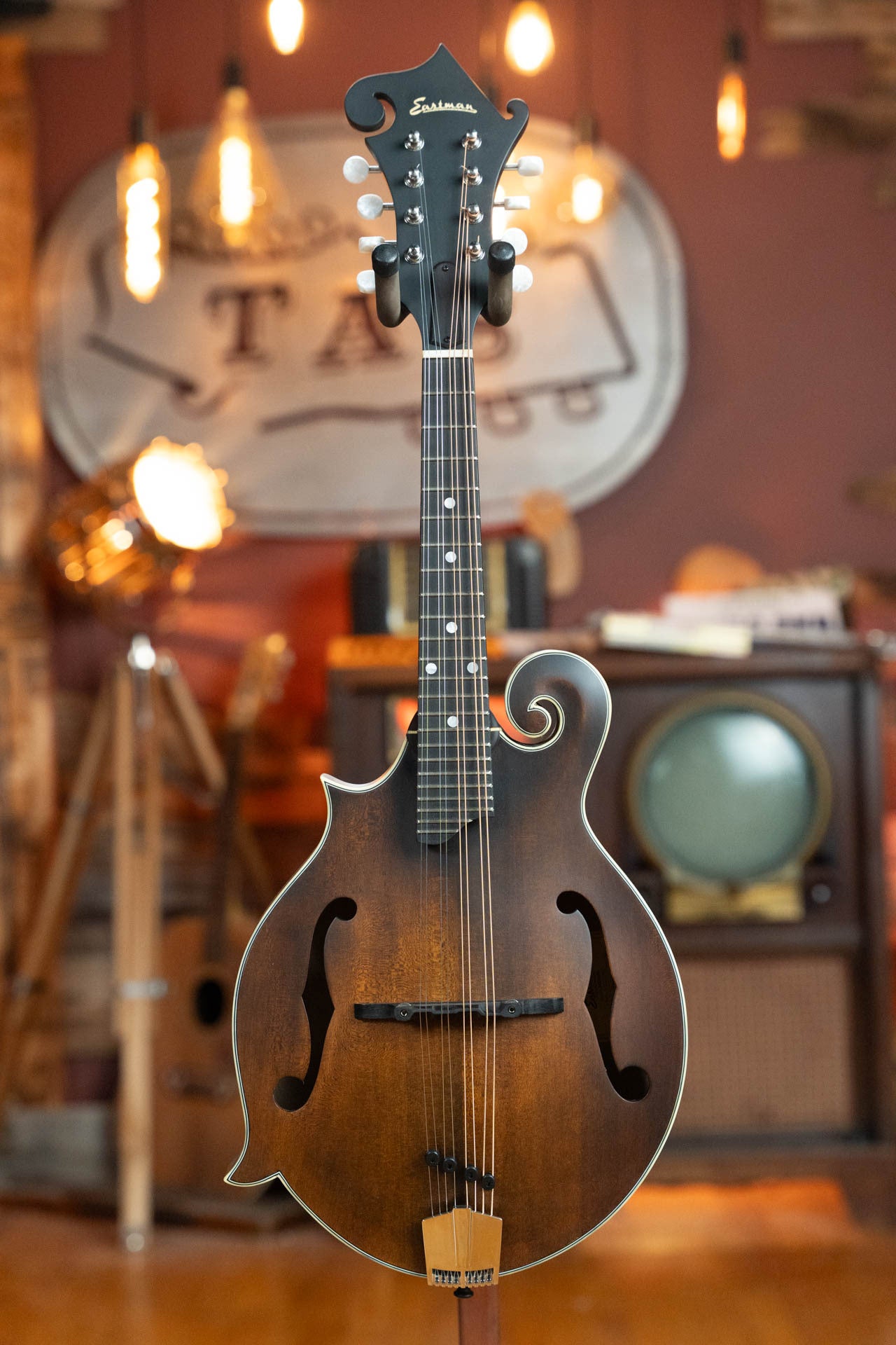 Eastman MD315L Spruce/Maple Left Handed F-Style Mandolin #2092