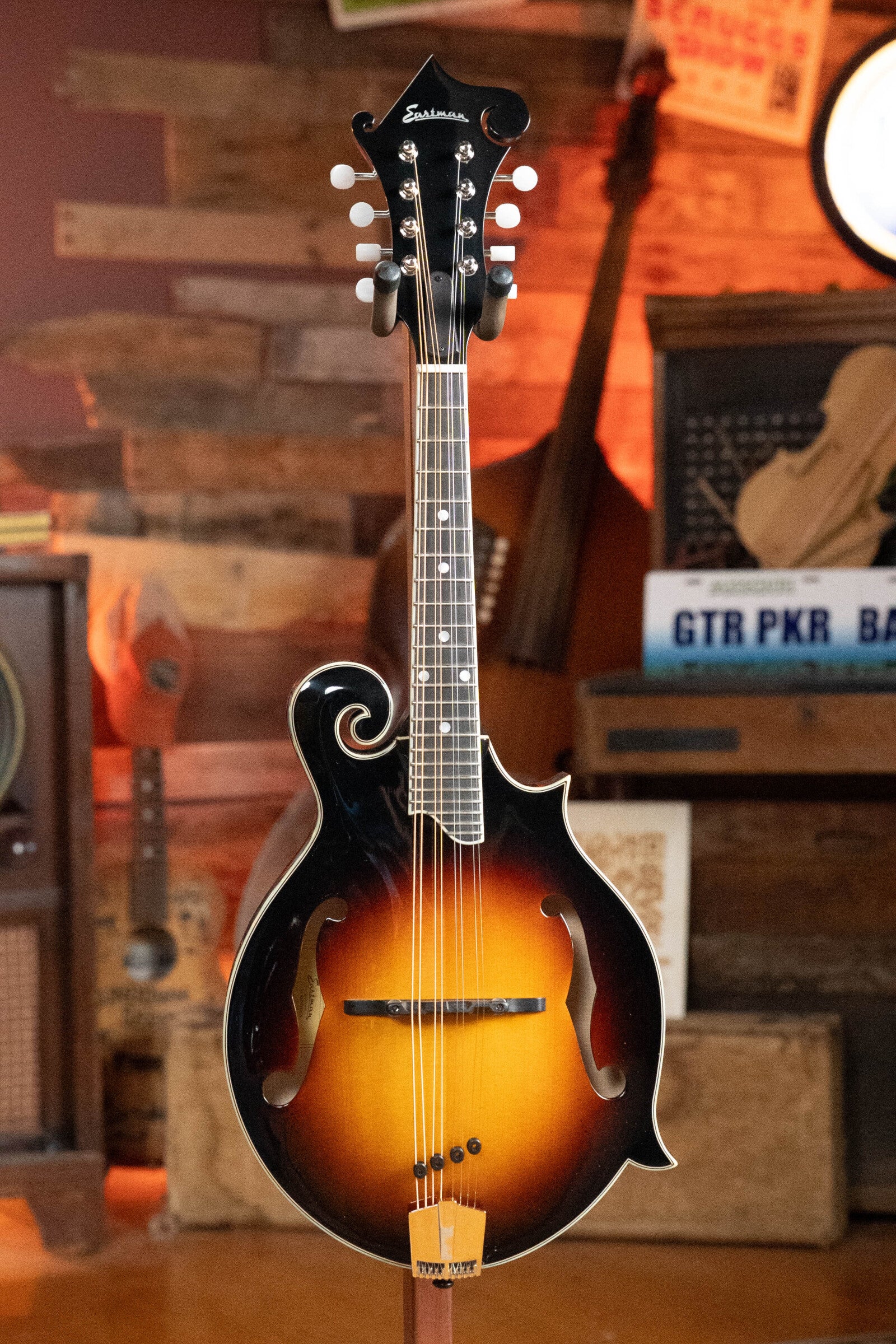 Eastman MD515-CS Classic Sunburst F-Style Mandolin #2842